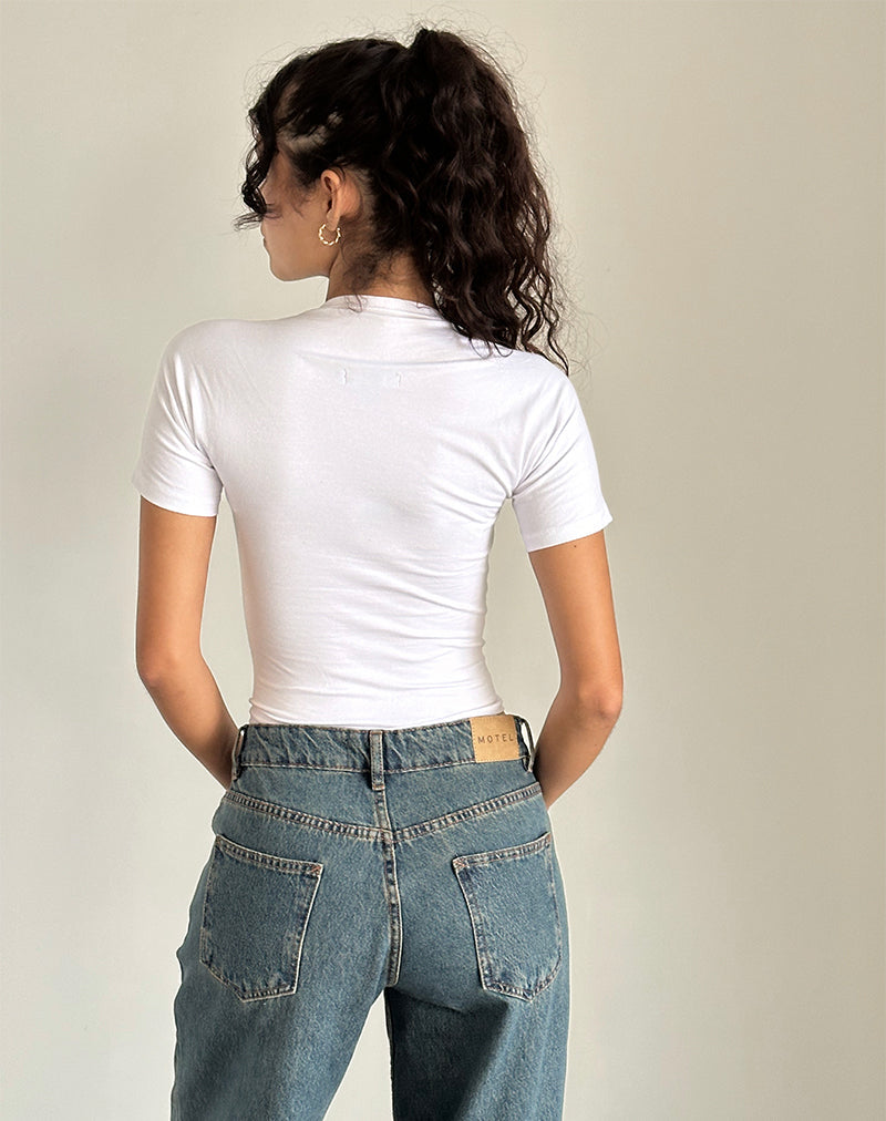 Image de Reqla Top en blanc avec bordure en dentelle