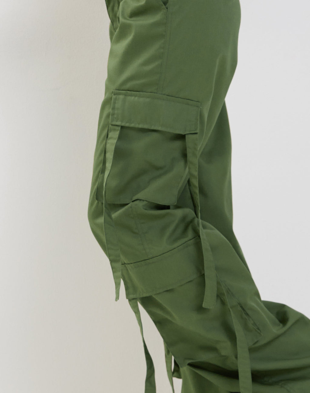 Pantalon cargo à jambes larges Edgar, vert militaire