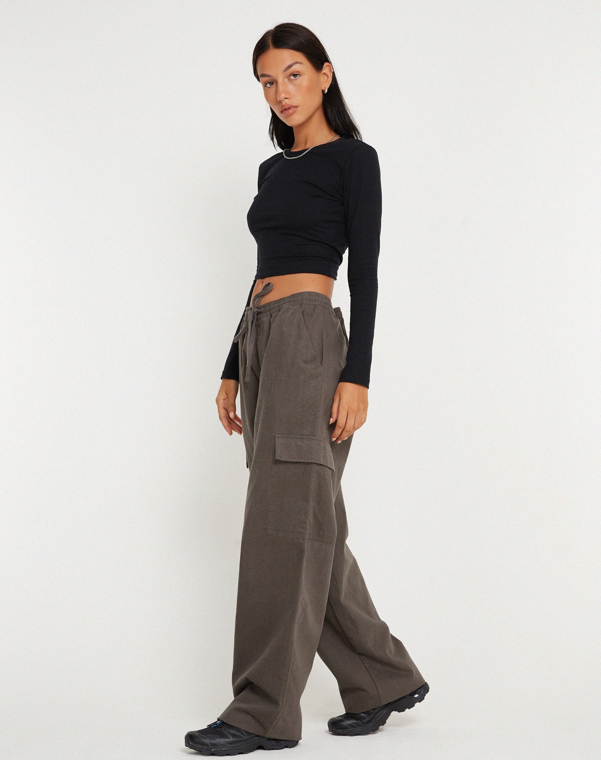 Image de Geona Pantalon cargo à jambes larges en gris foncé