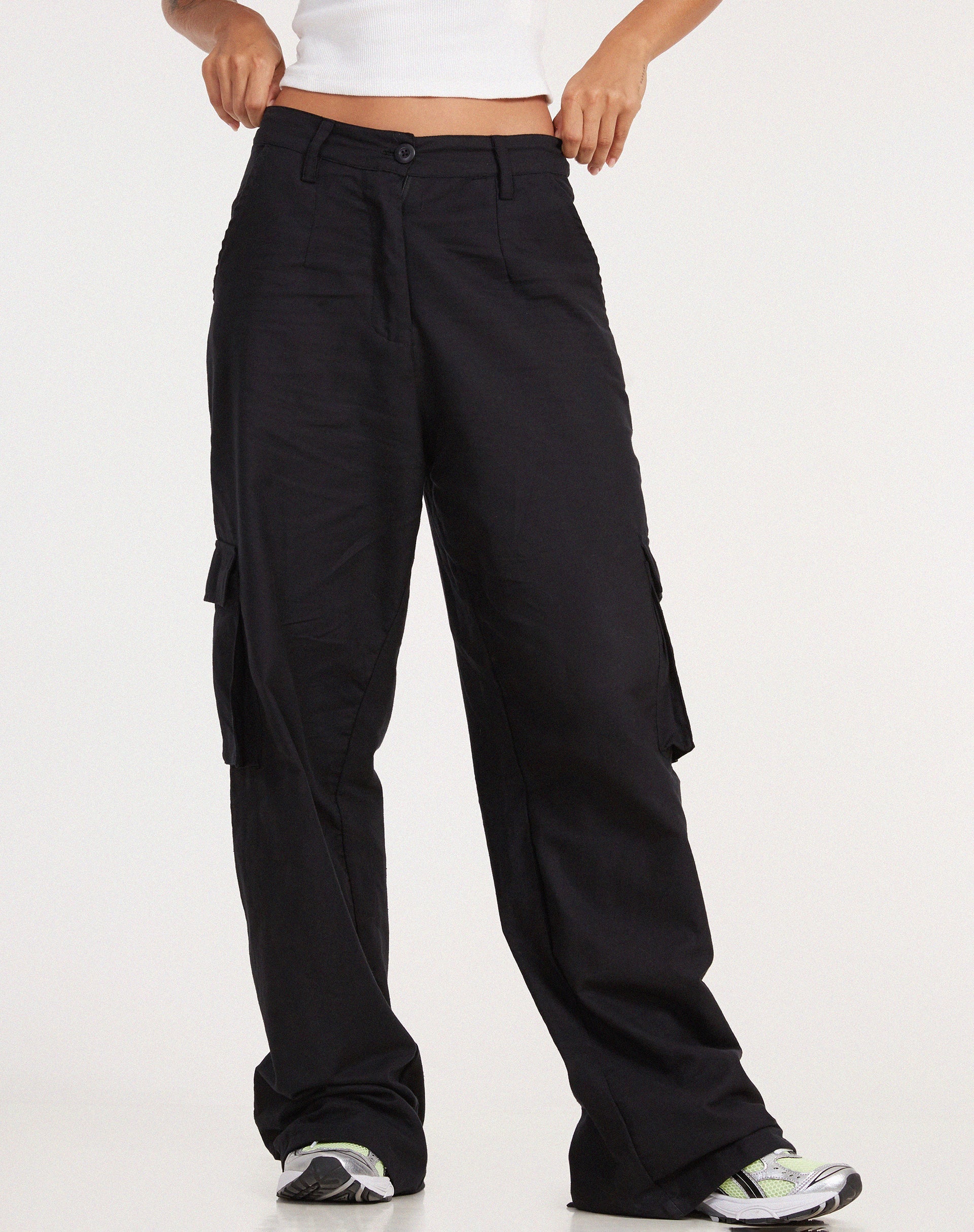 Image de Jita Cargo Trouser in Rami Black