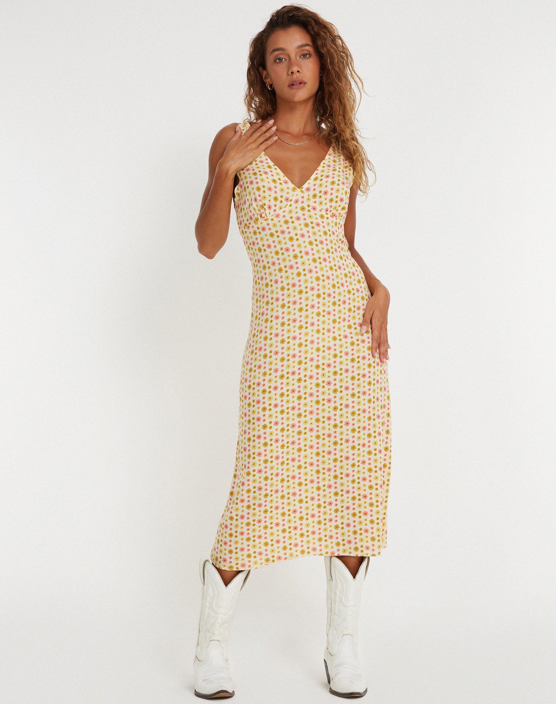 Image de Lisheva Midi Dress in Daisy Chain Cream
