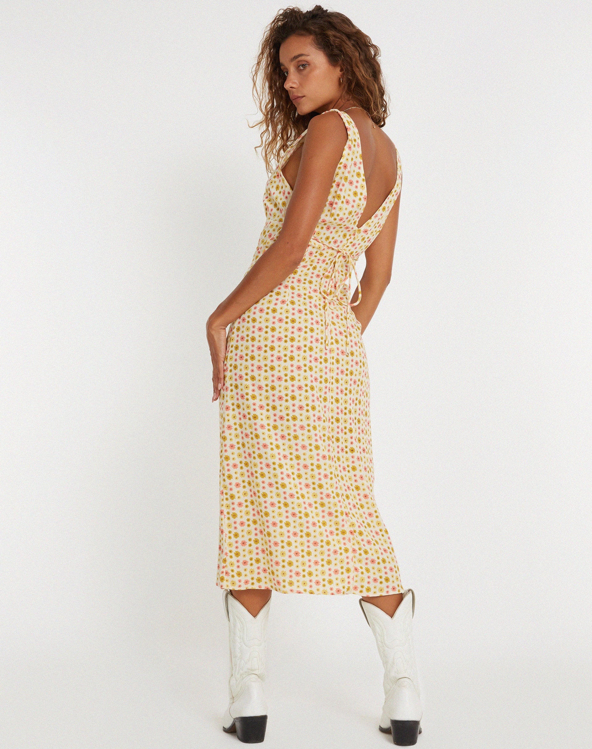 Image de Lisheva Midi Dress in Daisy Chain Cream