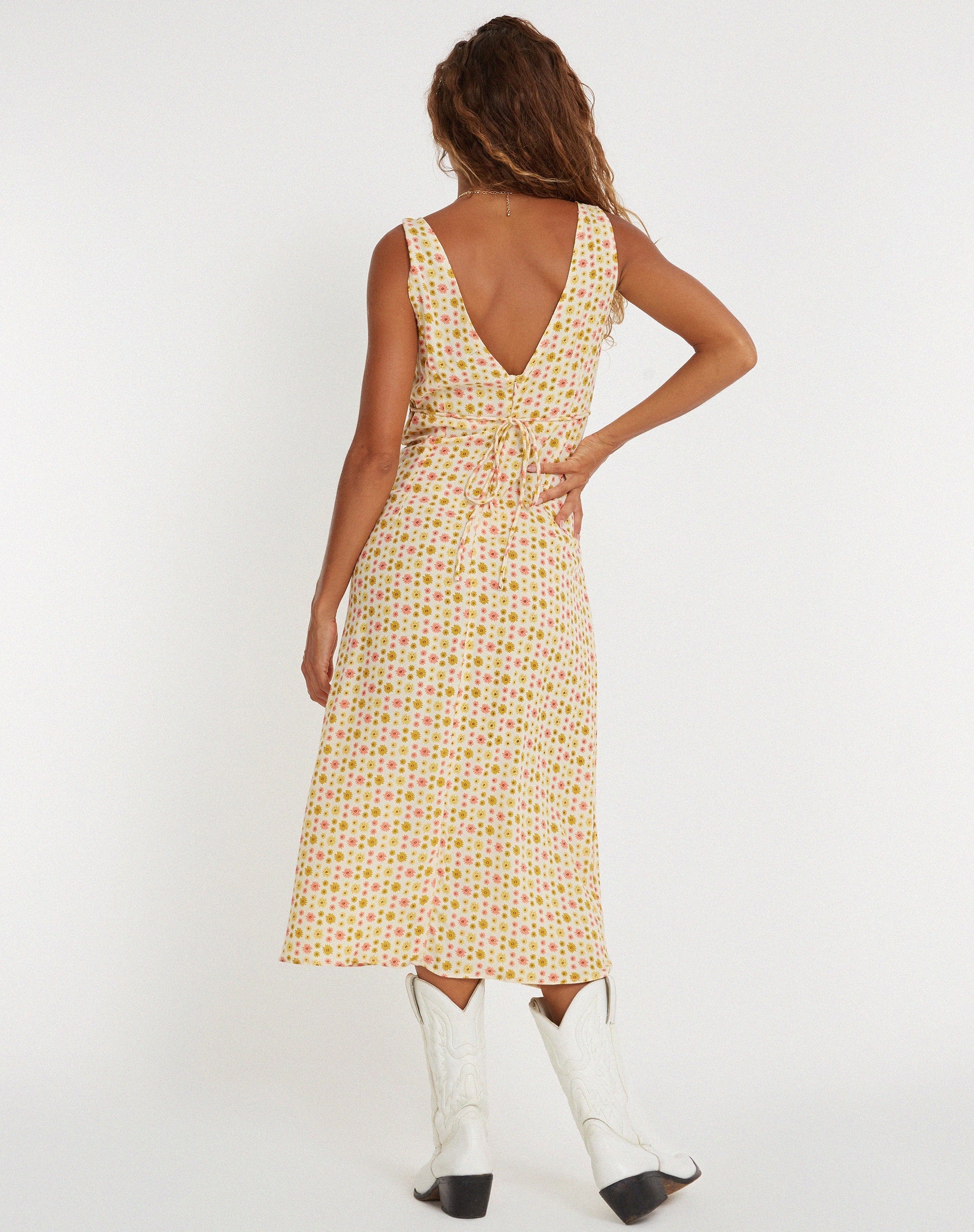 Image de Lisheva Midi Dress in Daisy Chain Cream