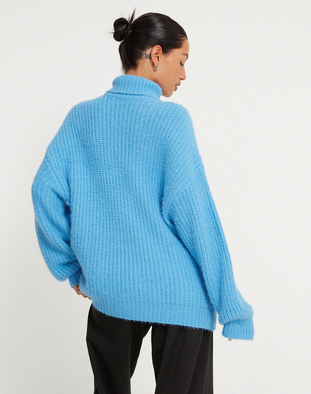 Pull Mada en tricot bleu