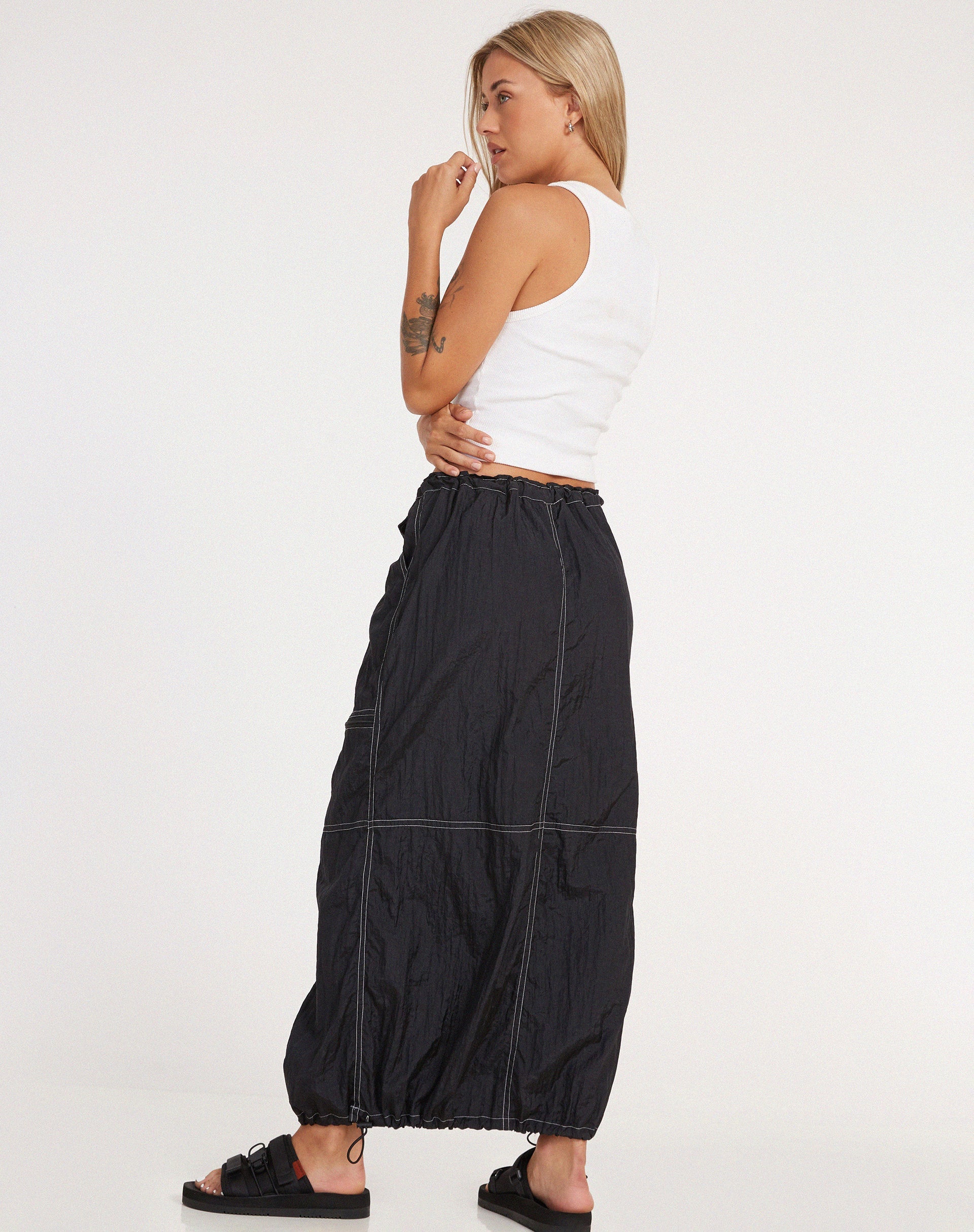 image de Masao Maxi Skirt in Parachute Black with White Stitch