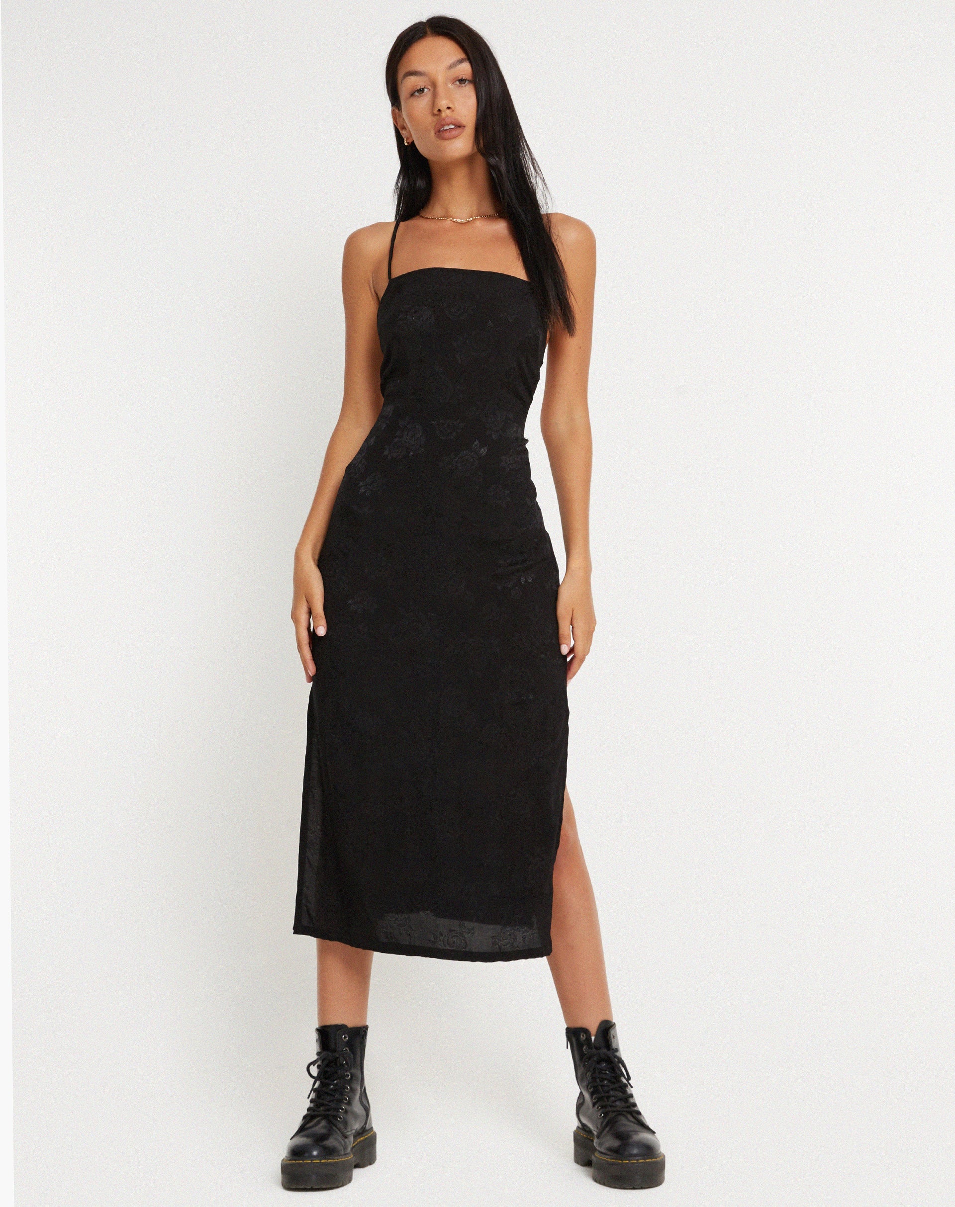 L'image de la robe midi Nosita est Satin Rose Black