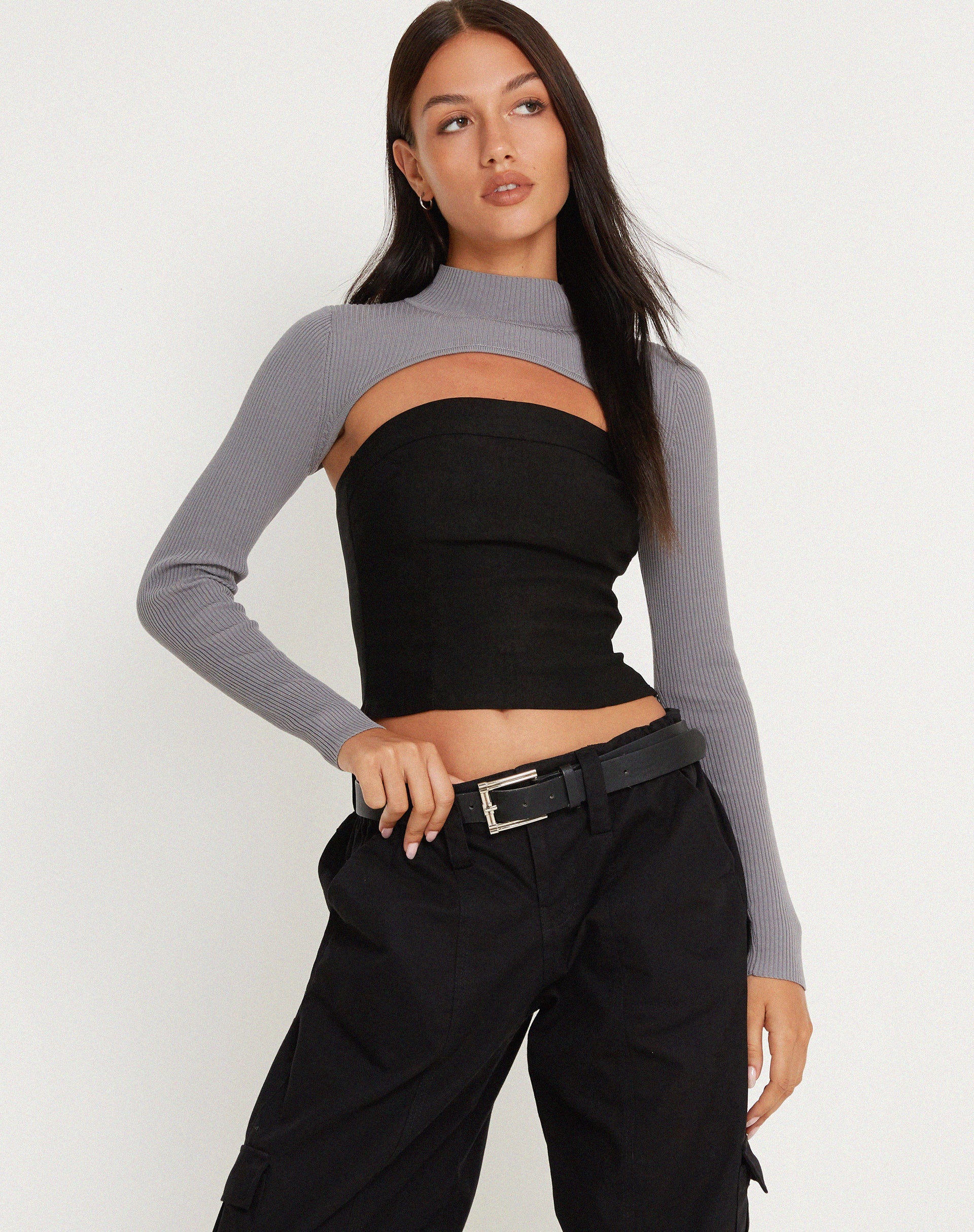 image de Renjana Long Sleeve Shrug Top in Flint Gray