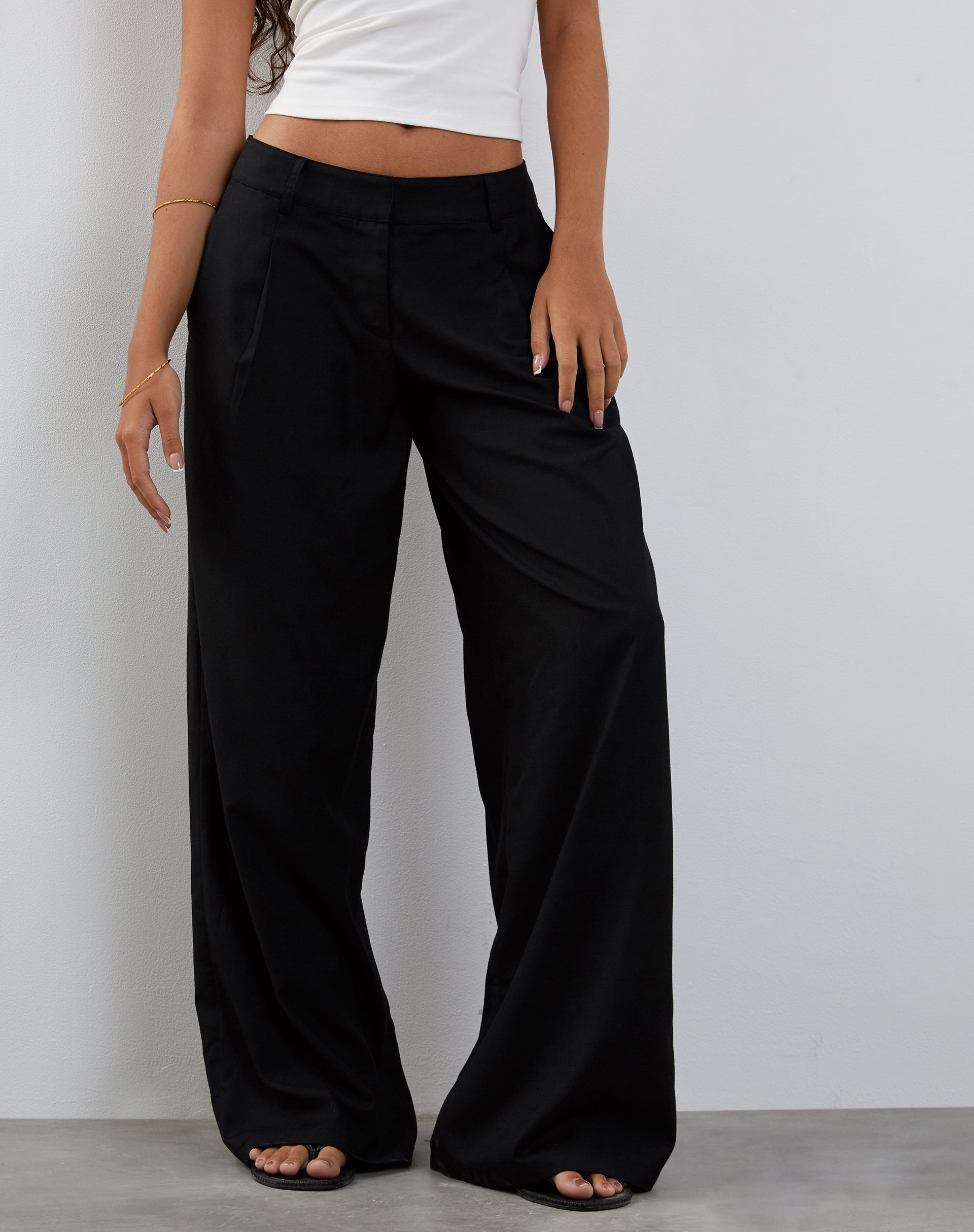Image de Salisu Wide Leg Trouser in Tailoring Black