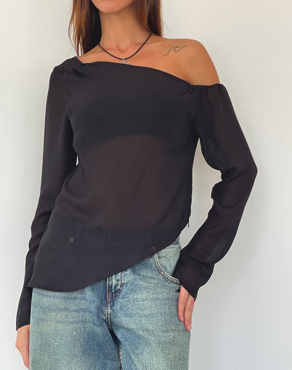 Riot - Top long asymétrique en mousseline noire