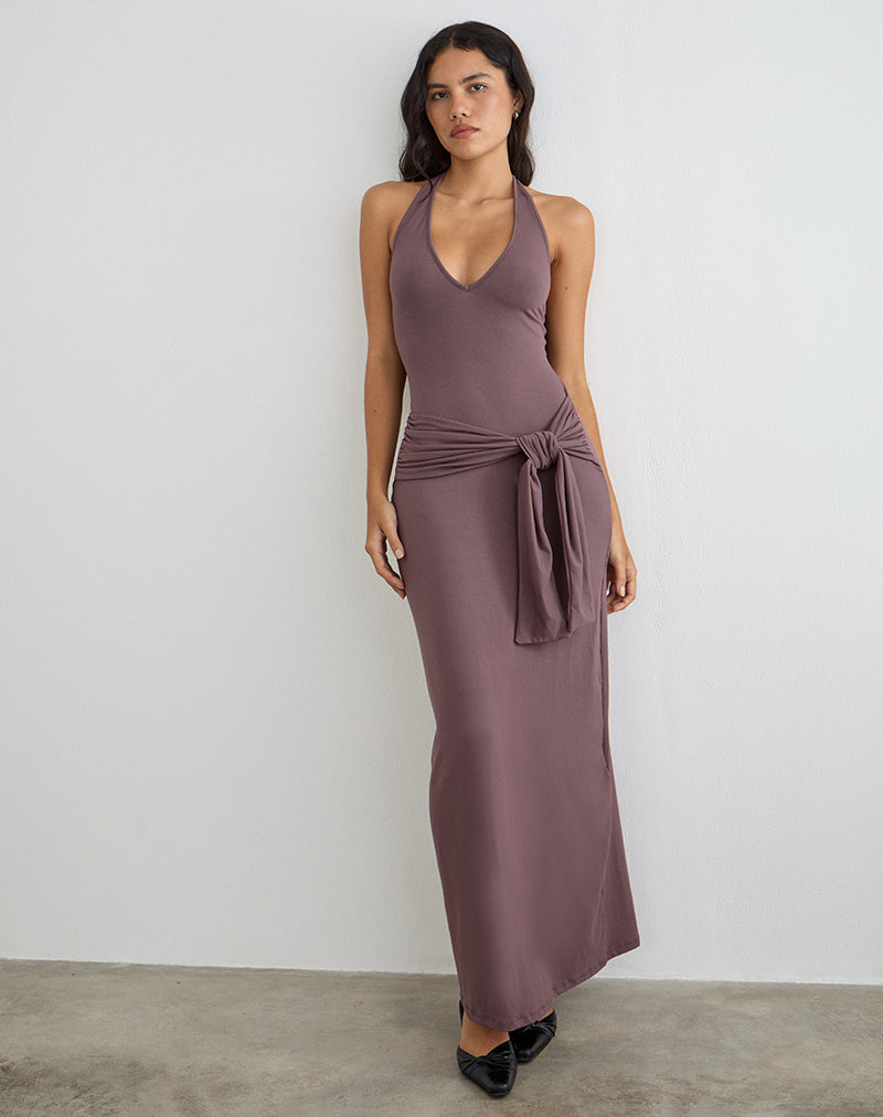 Image de la robe longue Rohesia en taupe foncé