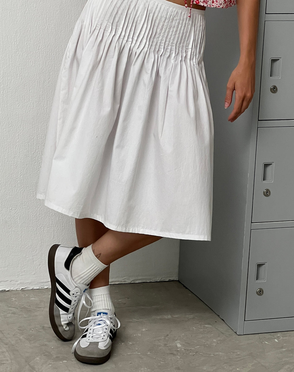 Asada - Jupe midi à taille plissée en popeline blanche