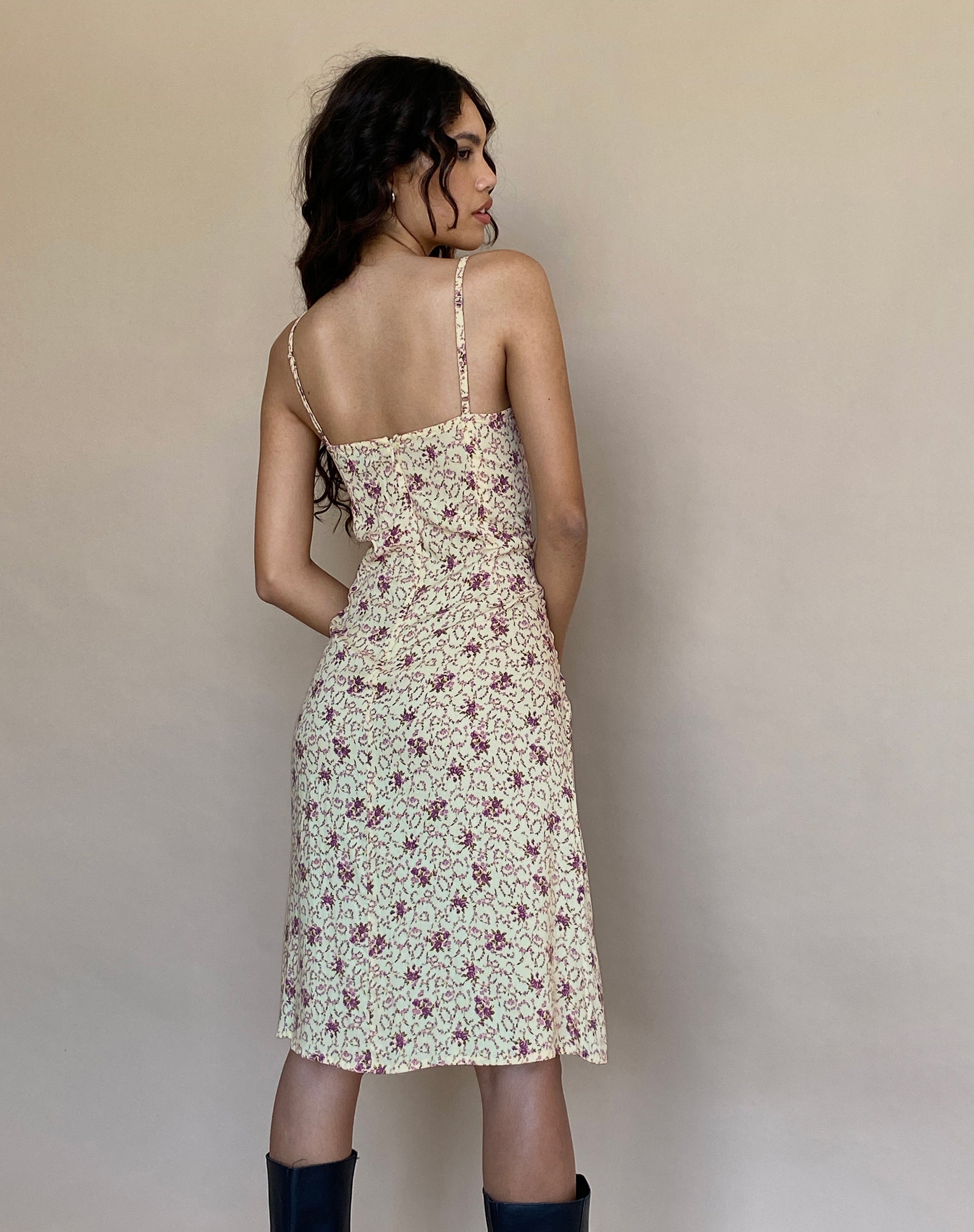 Image de Ronsha Midi Dress in Flower Chain Cream