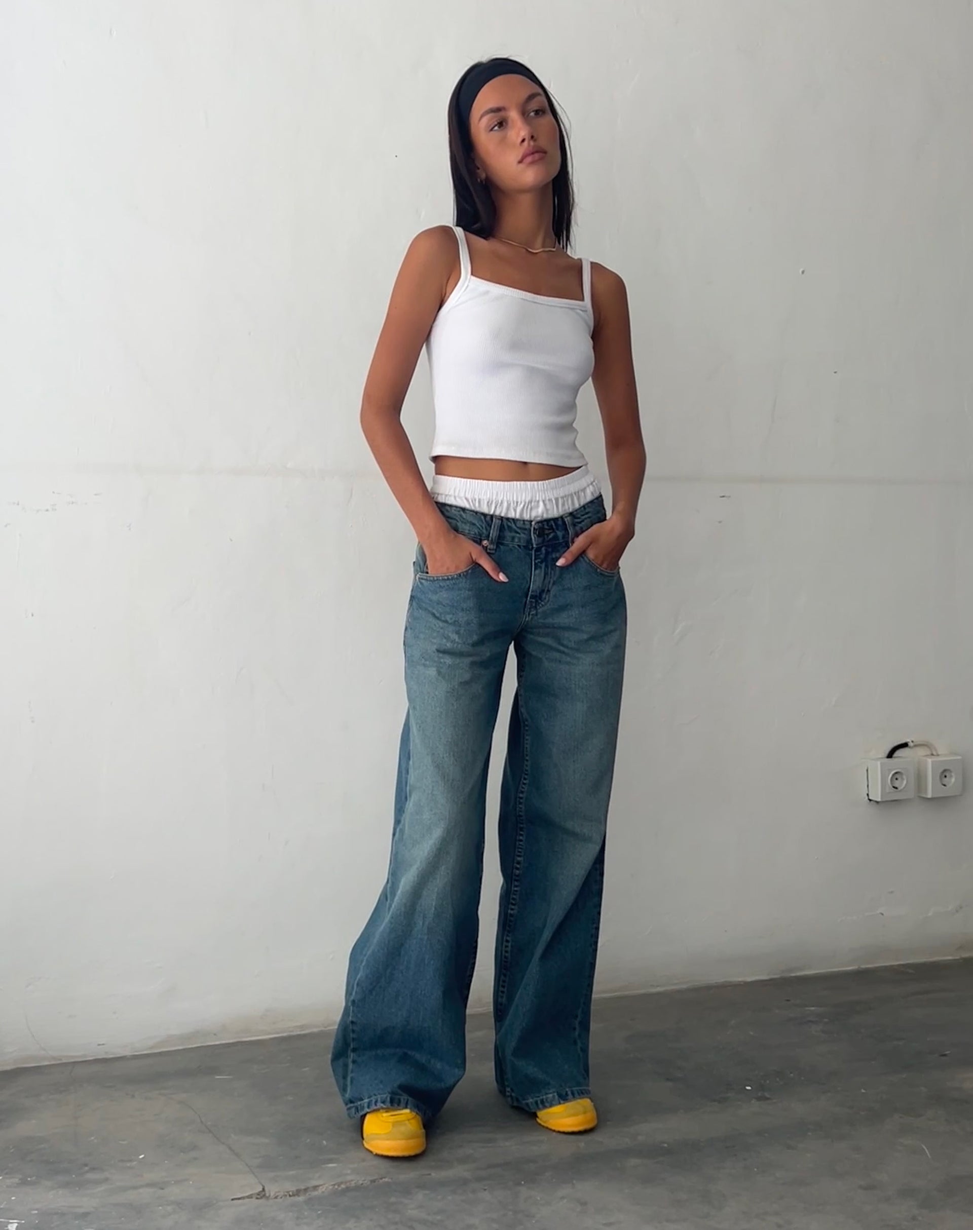 image de Roomy Extra Wide Low Rise Jeans in Vintage Blue Green