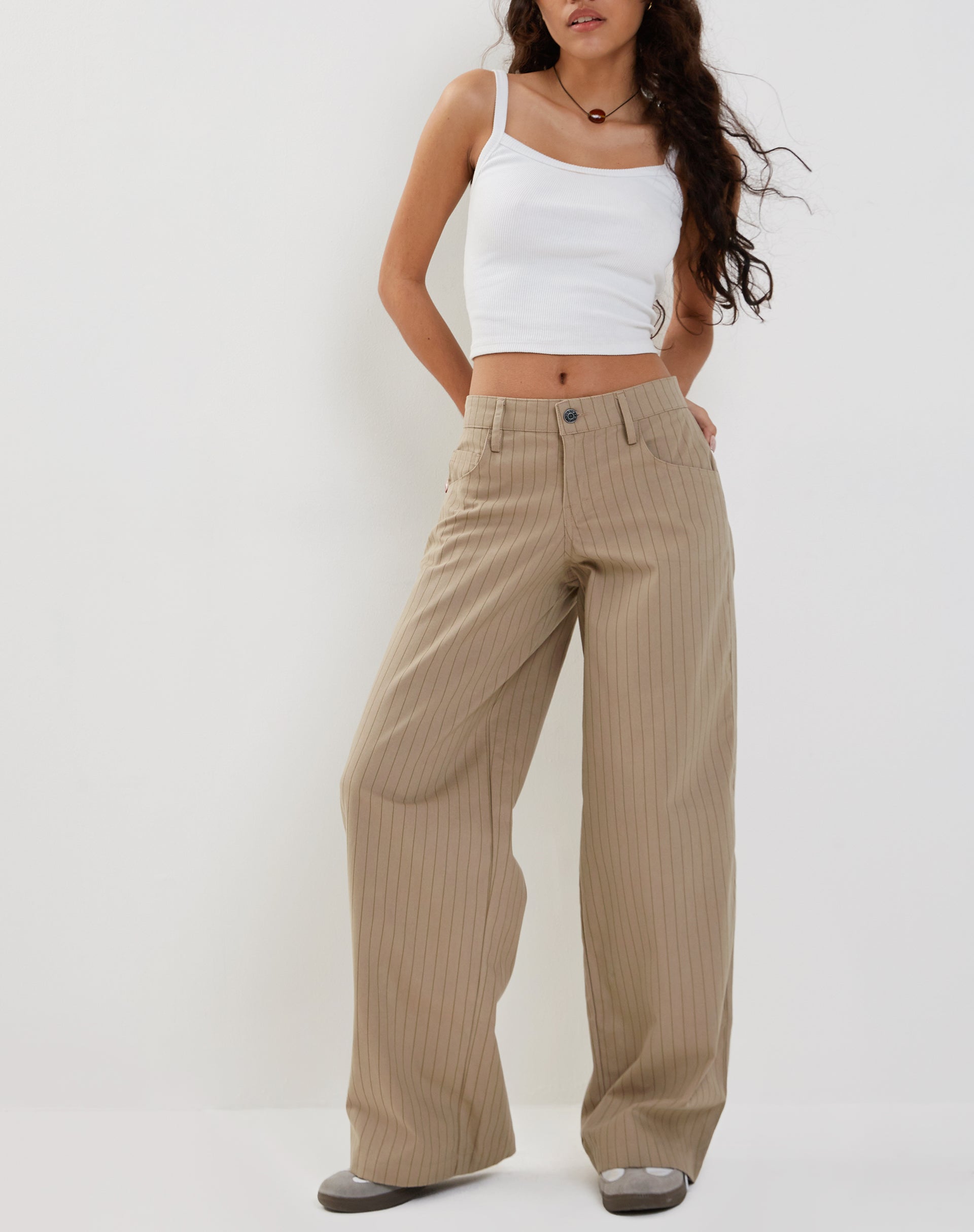 Image de Pantalon extra large à taille basse Roomy en Pinstripe Stone