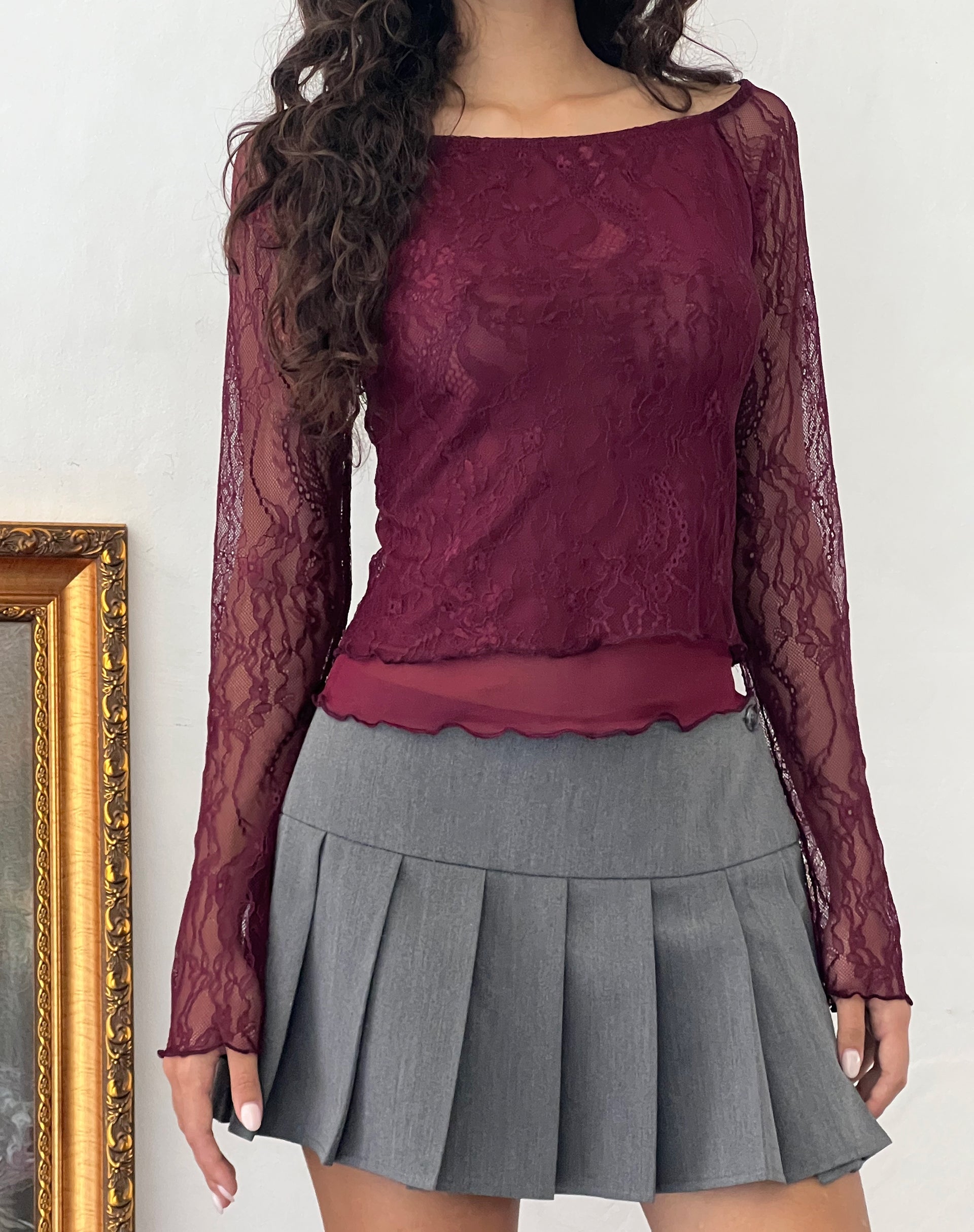 Image de Rory Long Sleeve Top in Lace Burgundy