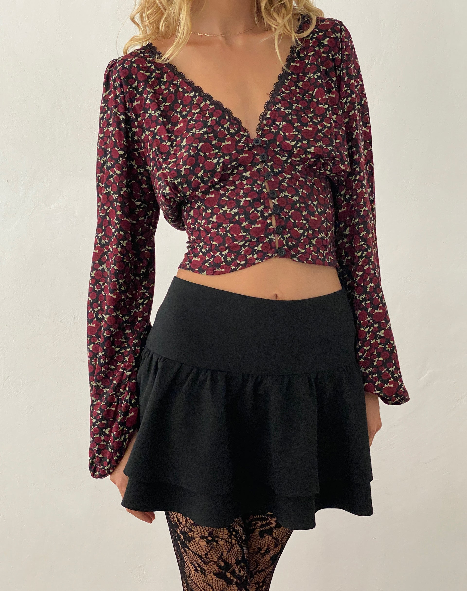 Image de Rosani Long Sleeve Top in Dark Rhoslyn Ditsy Print