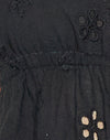  Broderie fleurie noire