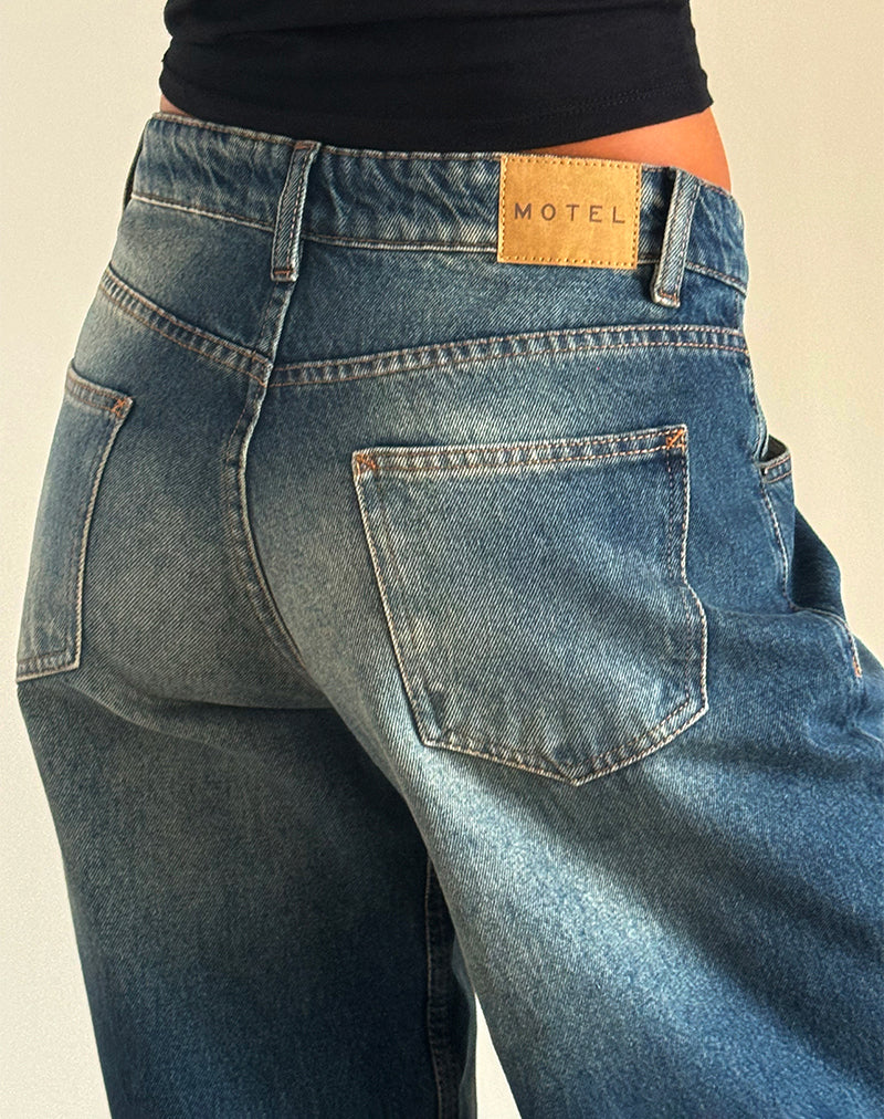 Image de Roomy Extra Wide Low Rise Jeans in Dark Vintage