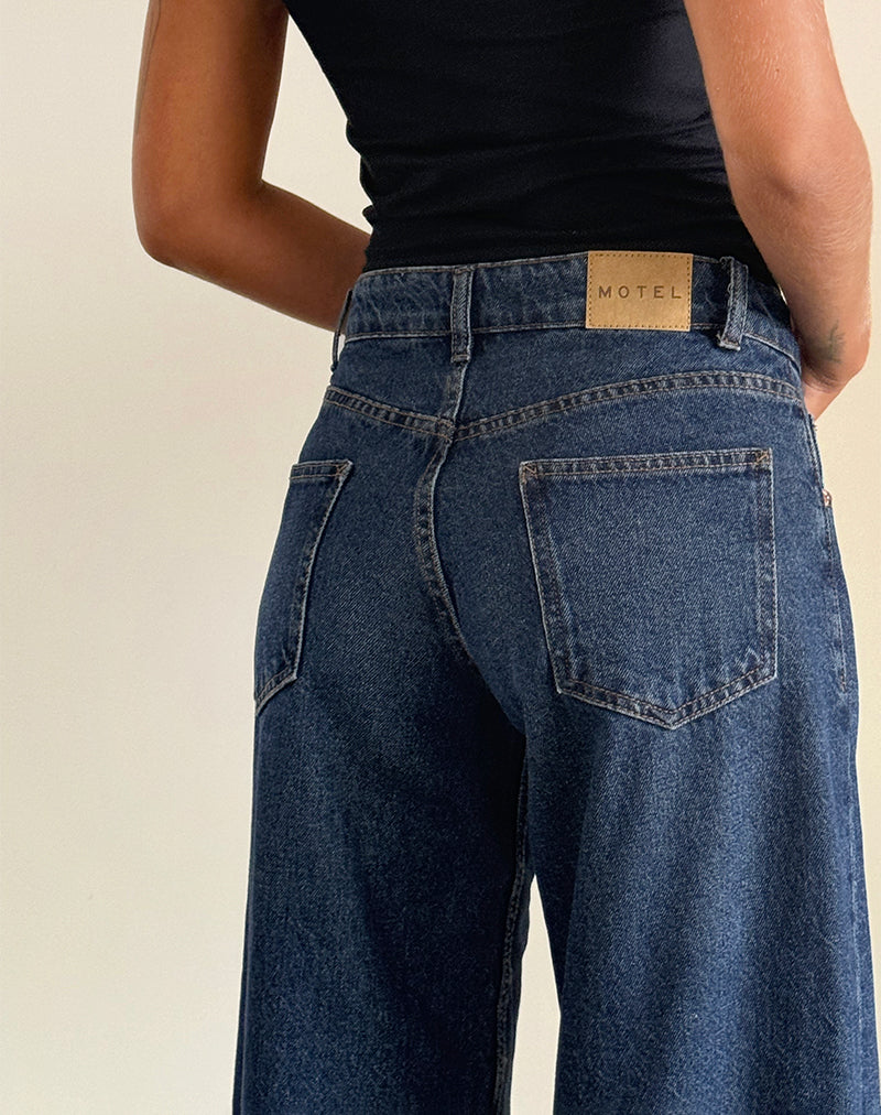 Image de Roomy Extra Wide Low Rise Jeans in Mid Indigo Blue