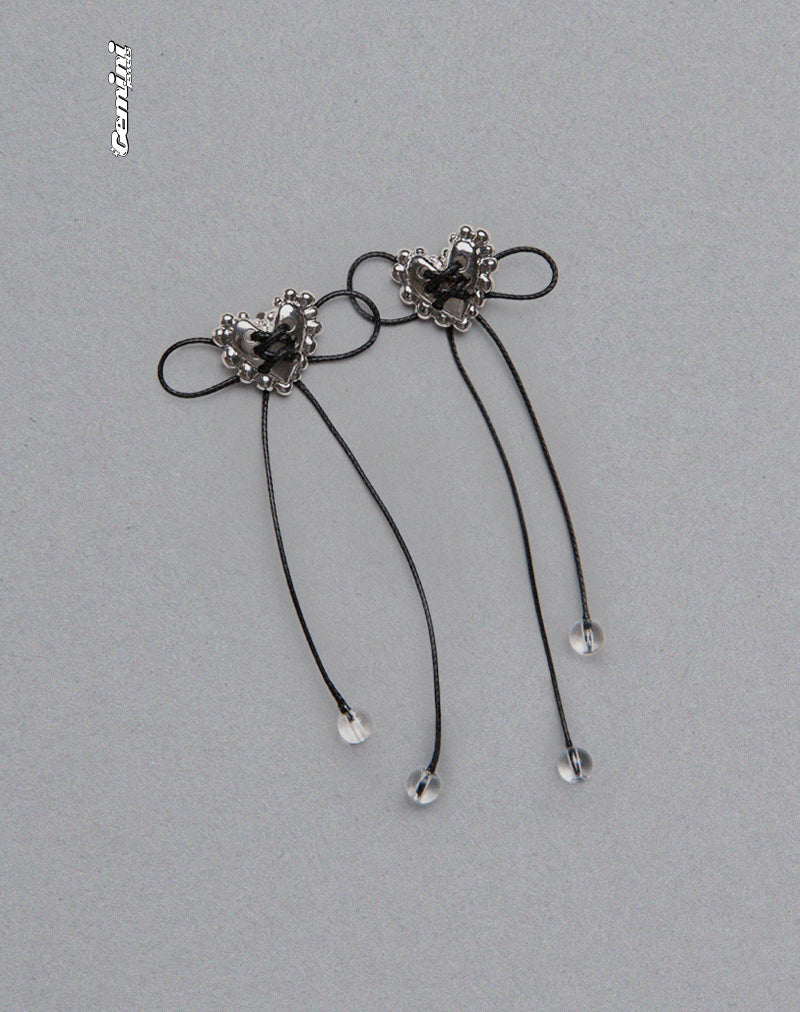 Image de boucles d'oreilles Sadie Bow en argent