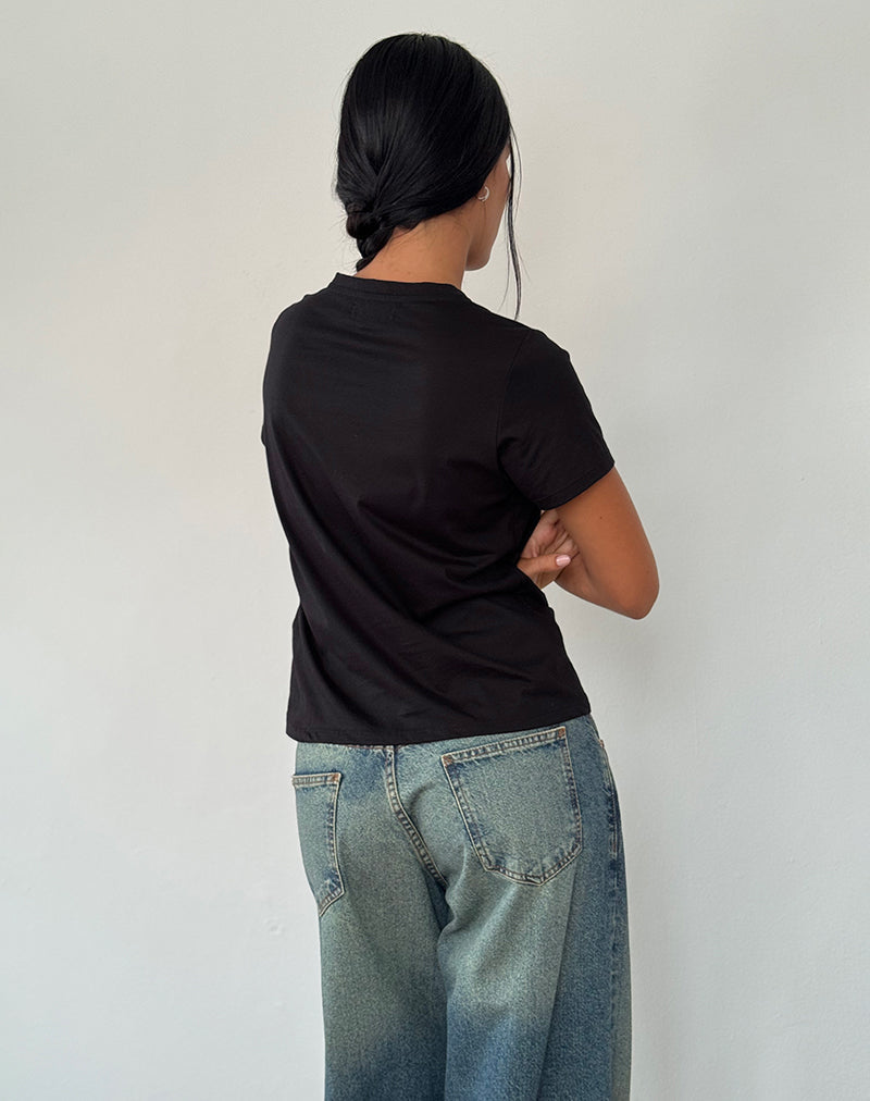 Image de Saki Tee en noir avec Love Tie Dye