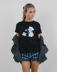 Image de Saki Tee en noir avec imprimé Tea Time