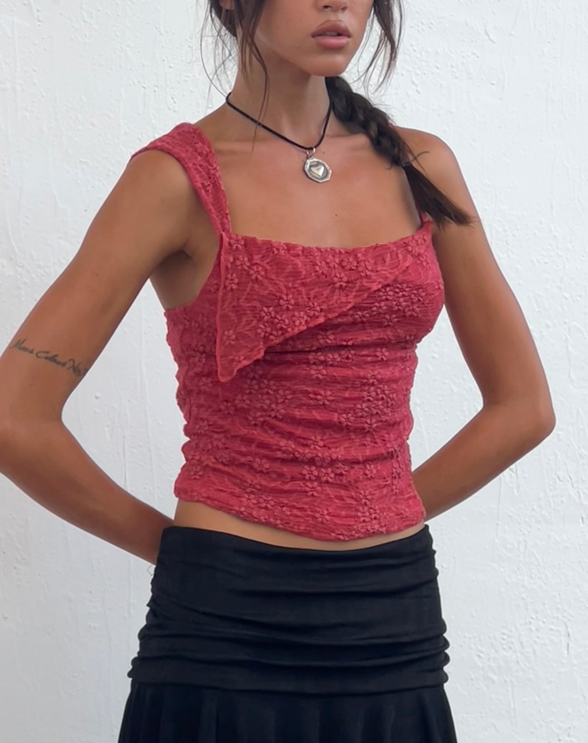 Image de Sambu Lace Cami Top in Red