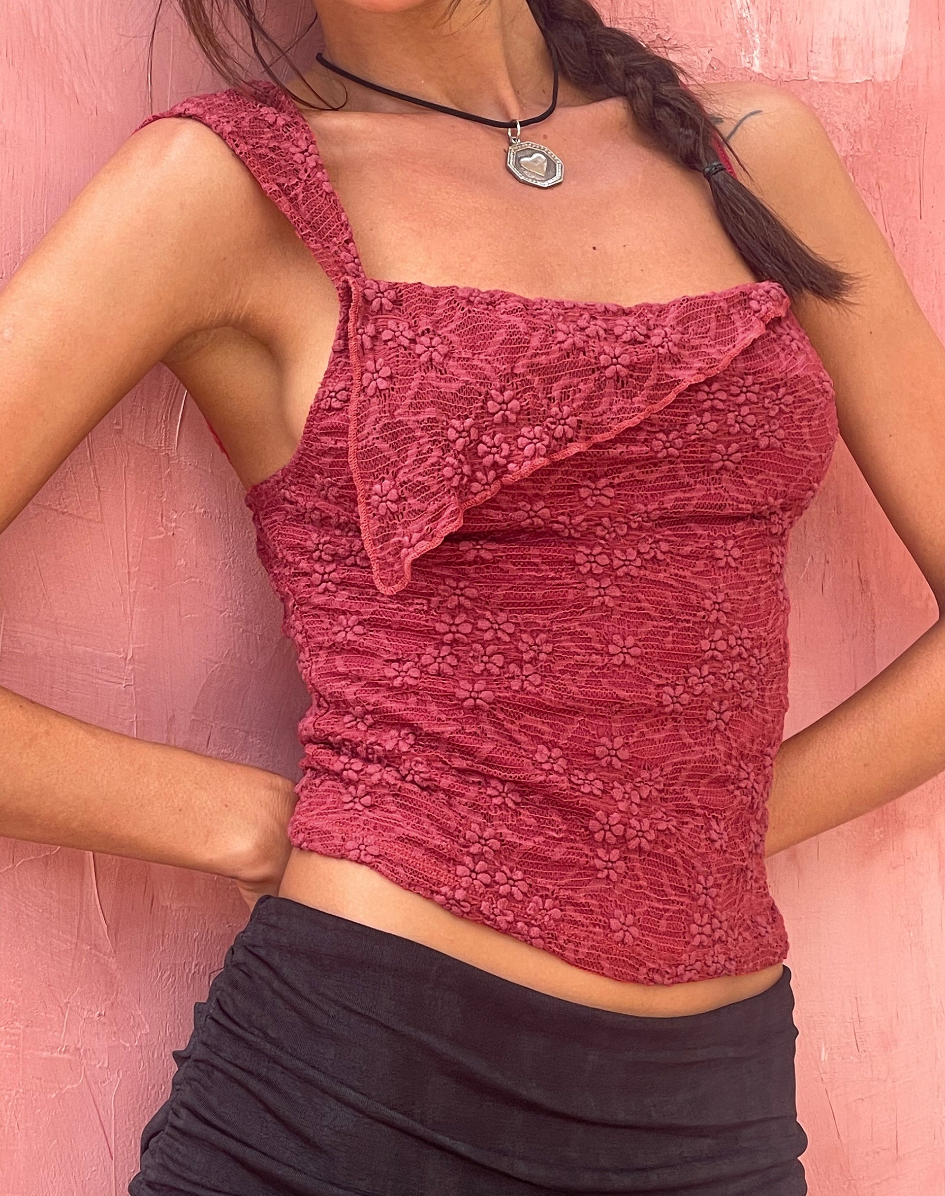 Image de Sambu Lace Cami Top in Red