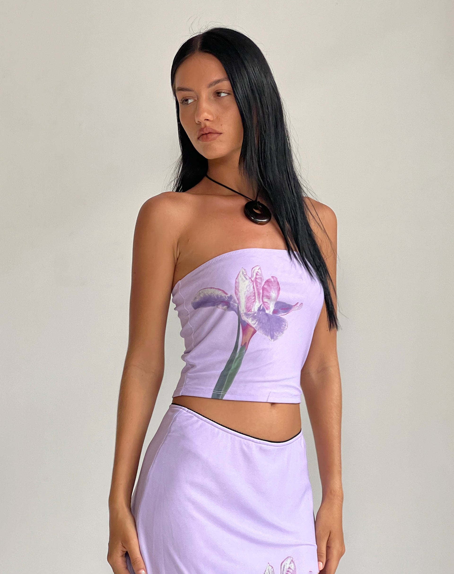 image de Shae Bandeau Top in Lilac Flower Placement