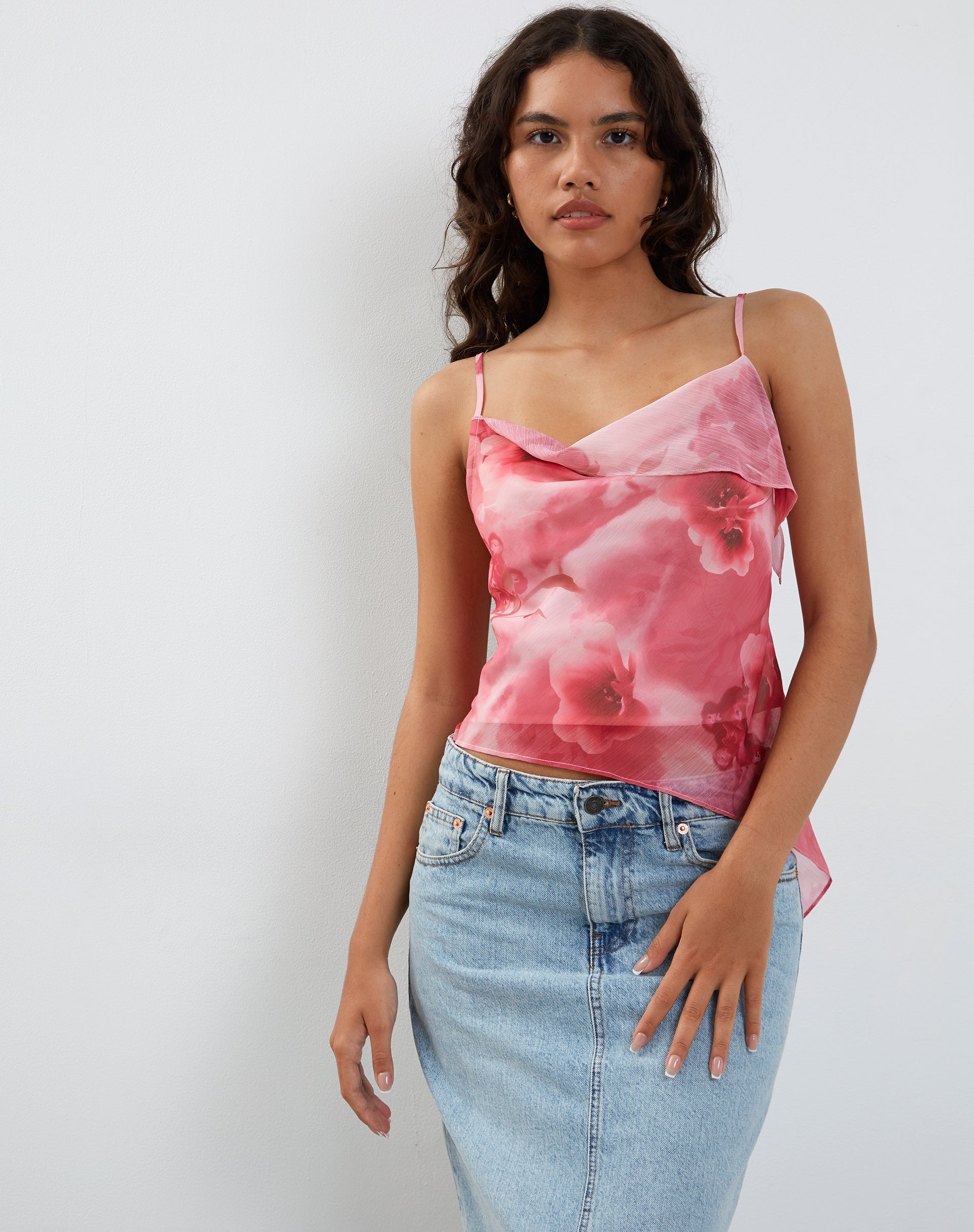 Image de Shahira Top en aquarelle floral rose
