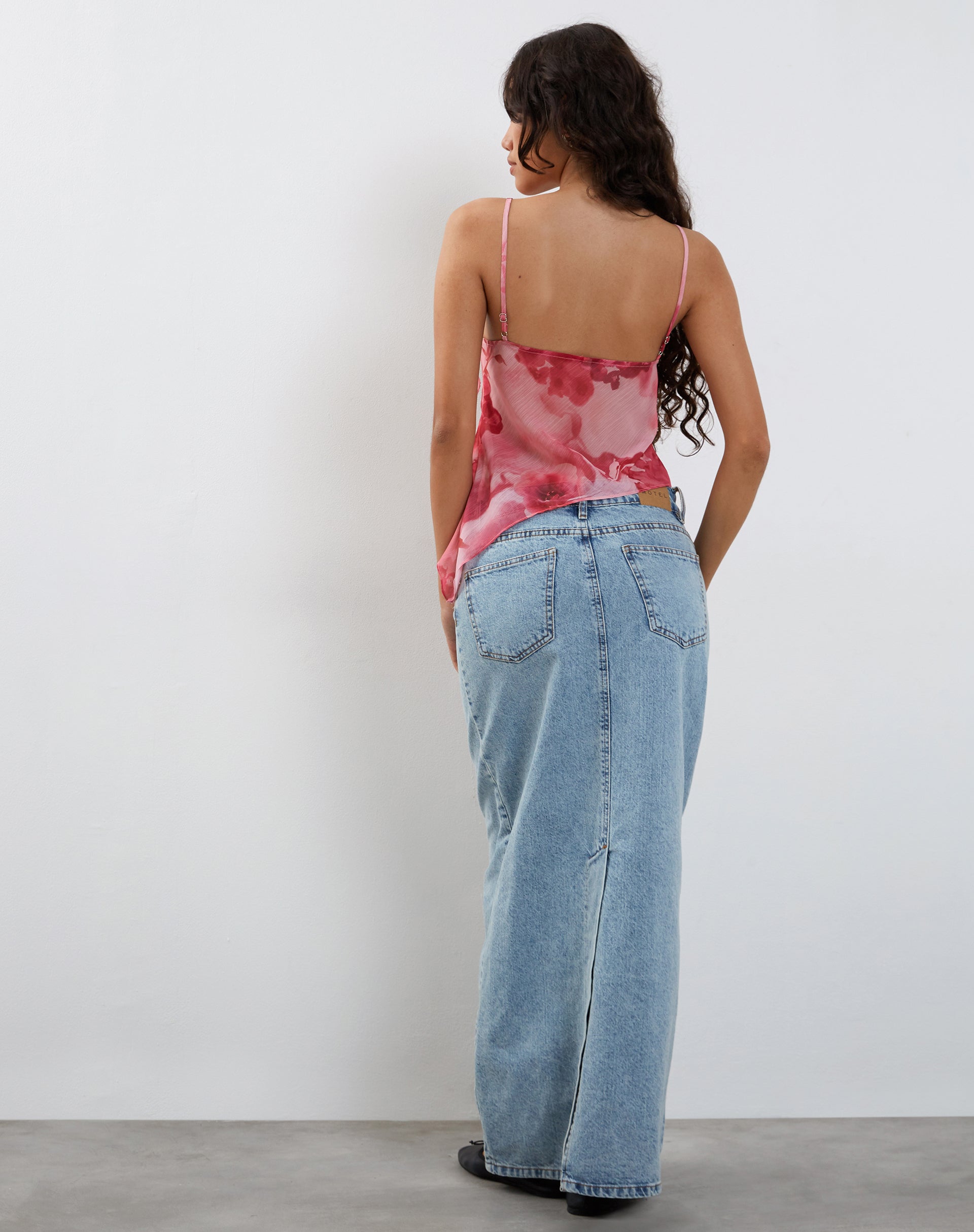 Image de Shahira Top en aquarelle floral rose