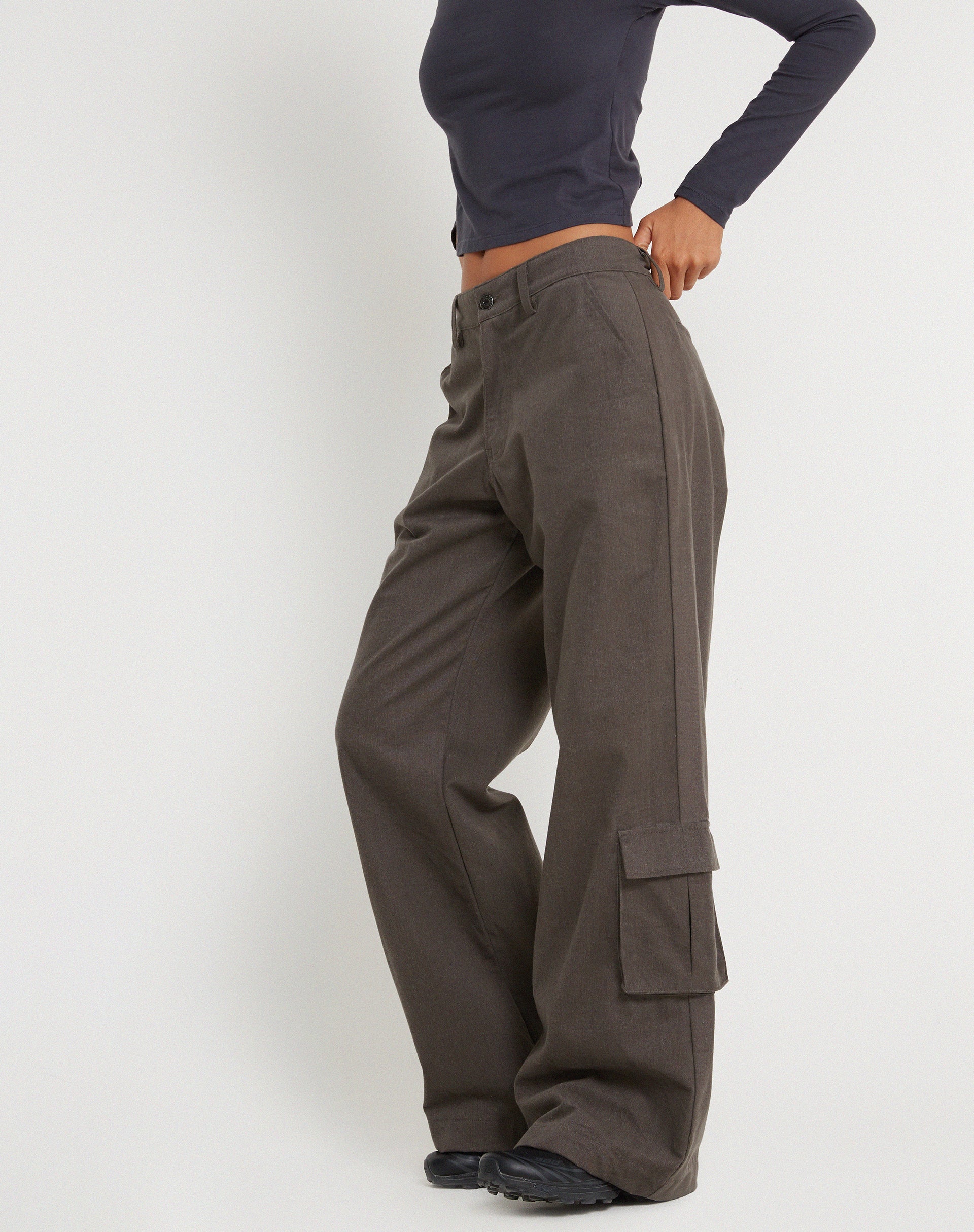 image de Shan Wide Leg Trouser in Dark Grey