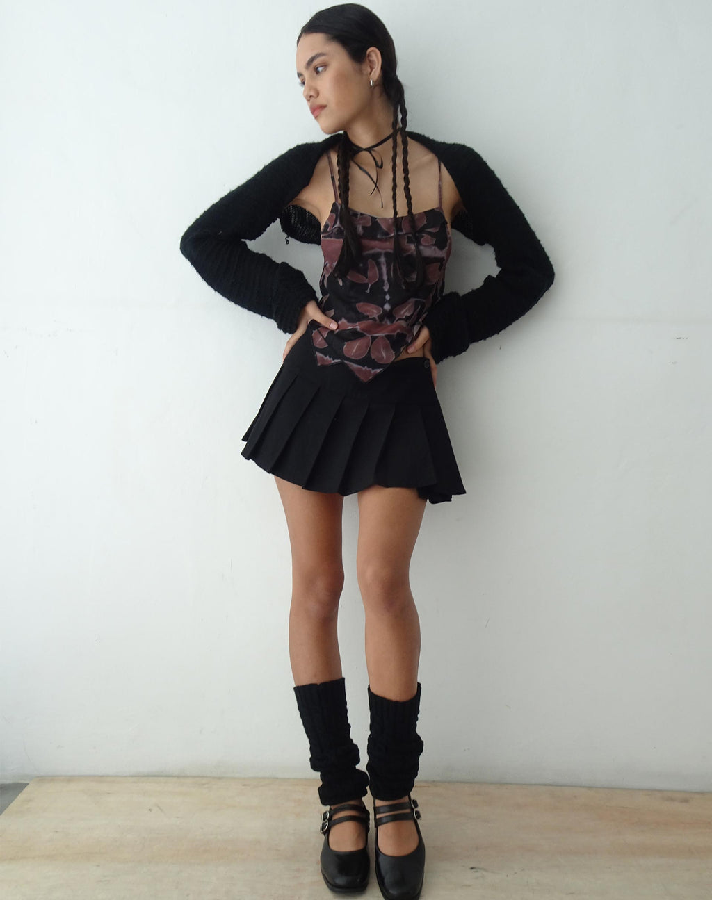 Jupe micro plissée Casini, tailleur noir
