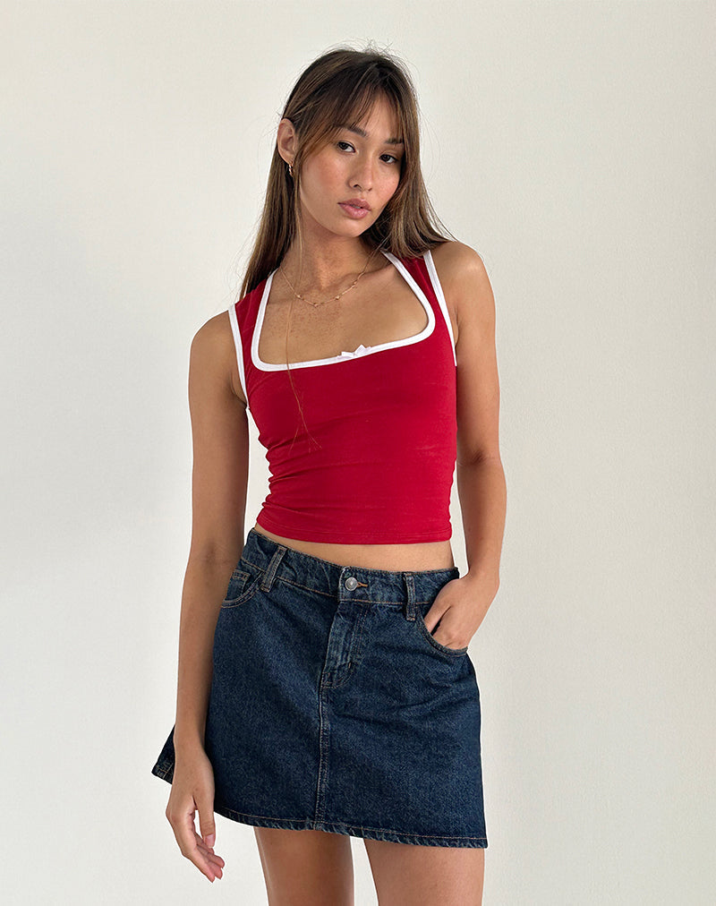 Image de Shinju Top en rouge adrénaline avec fixation blanche