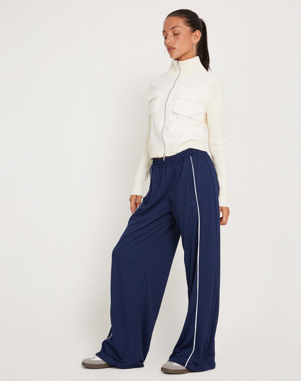 Pantalon de jogging à jambes larges Shobi en bleu marine