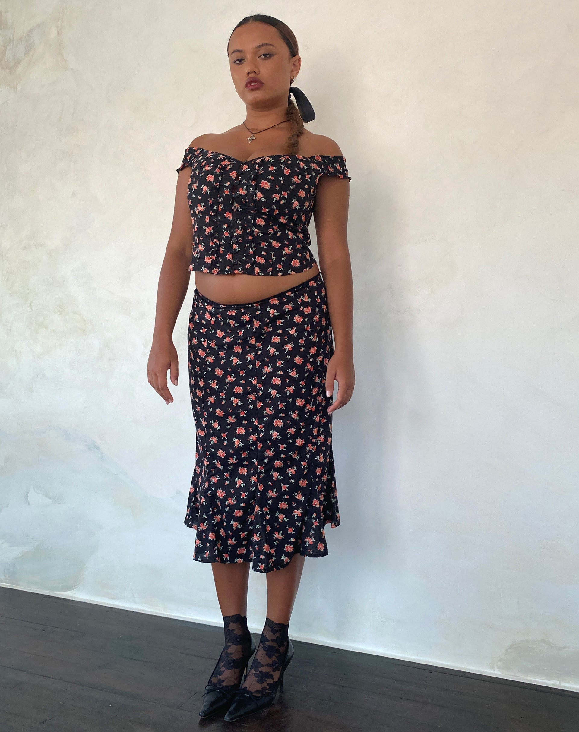 Image de Sima Midi Skirt in Flowing Rose Black