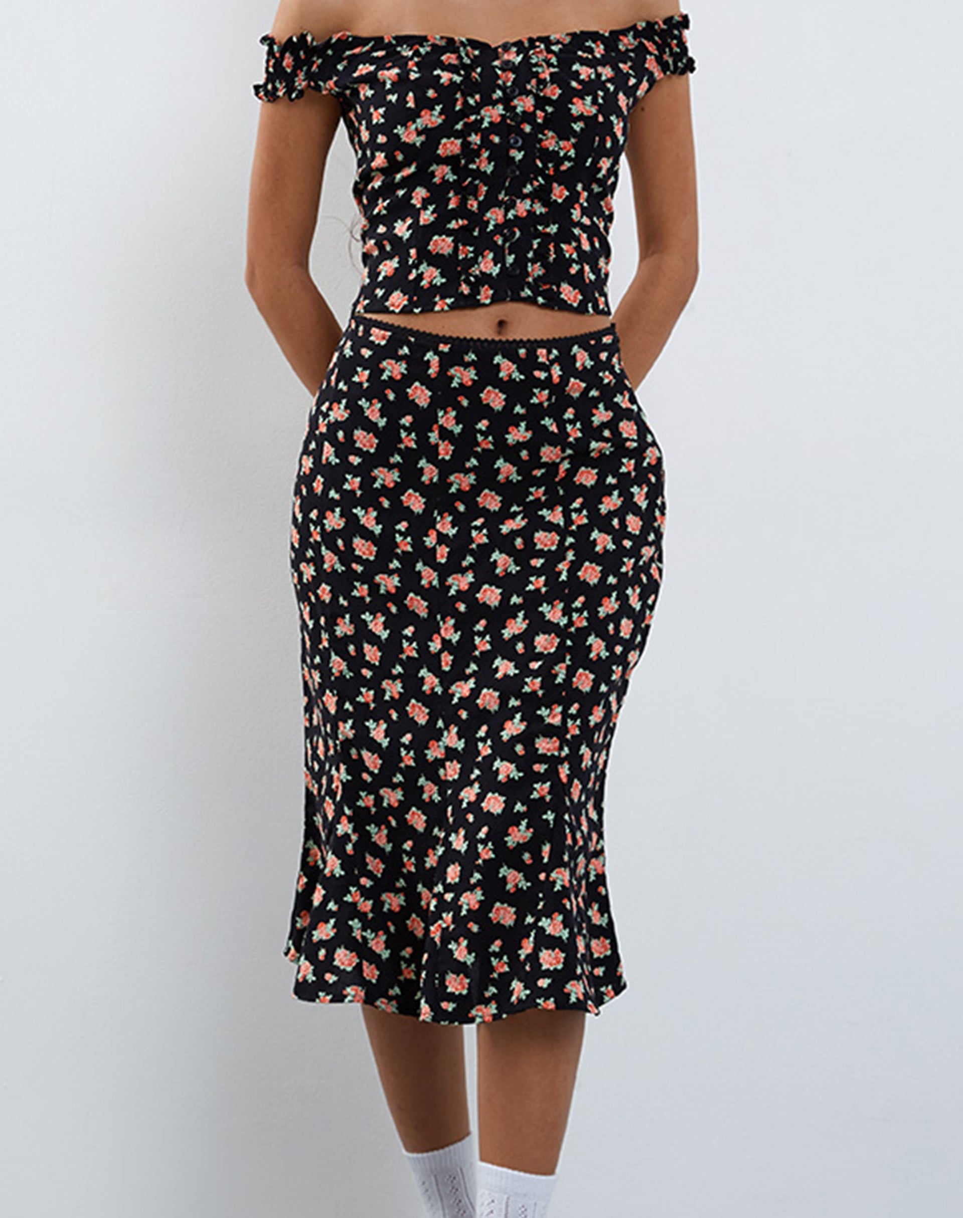 Image de Sima Midi Skirt in Flowing Rose Black
