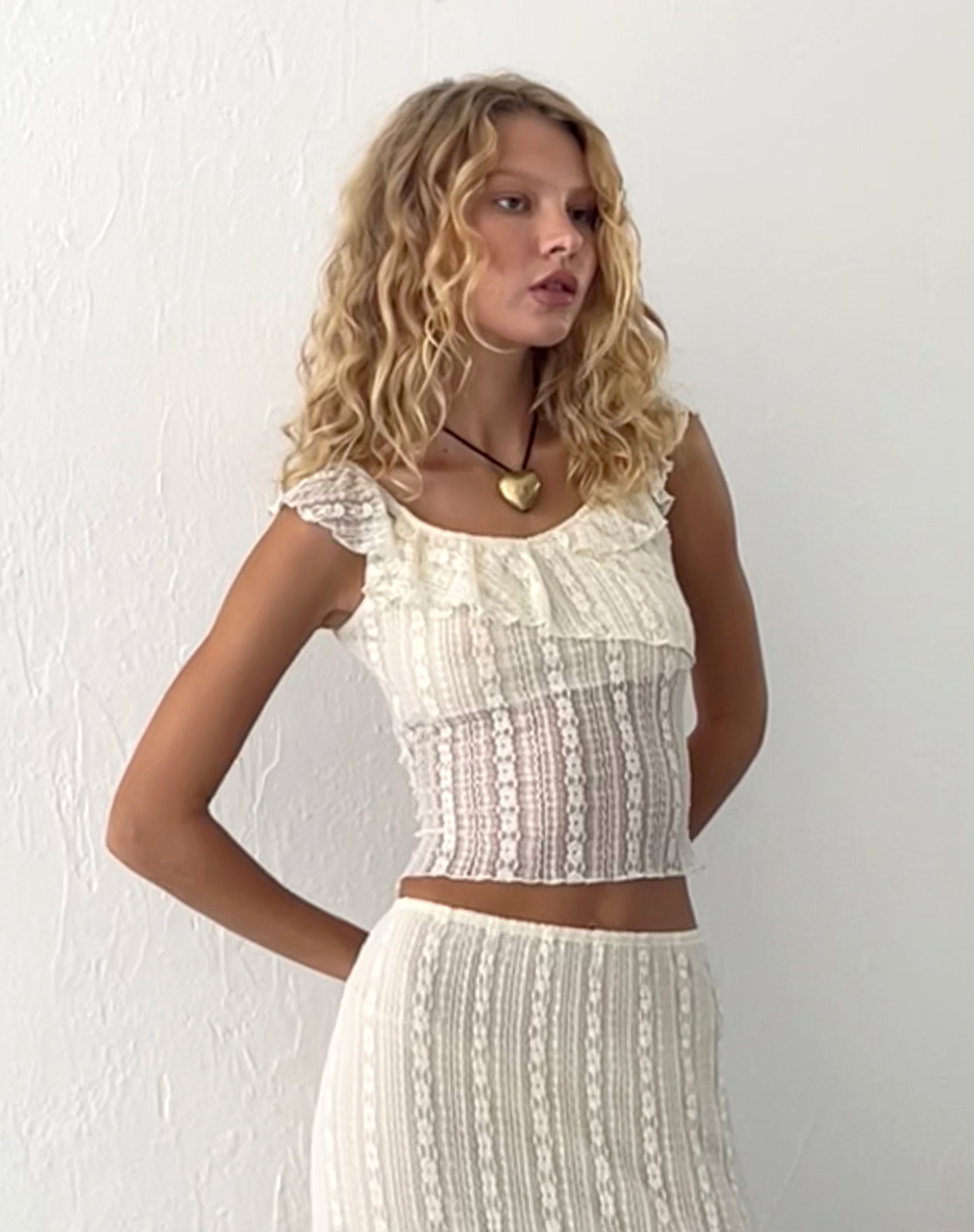 Image de Simran Bardot top in Cream Lace