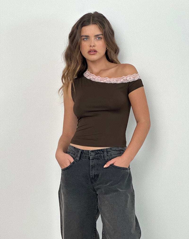 Soleh One Shoulder Top in Brown Slinky with Pink Lace (Top asymétrique marron avec dentelle rose)