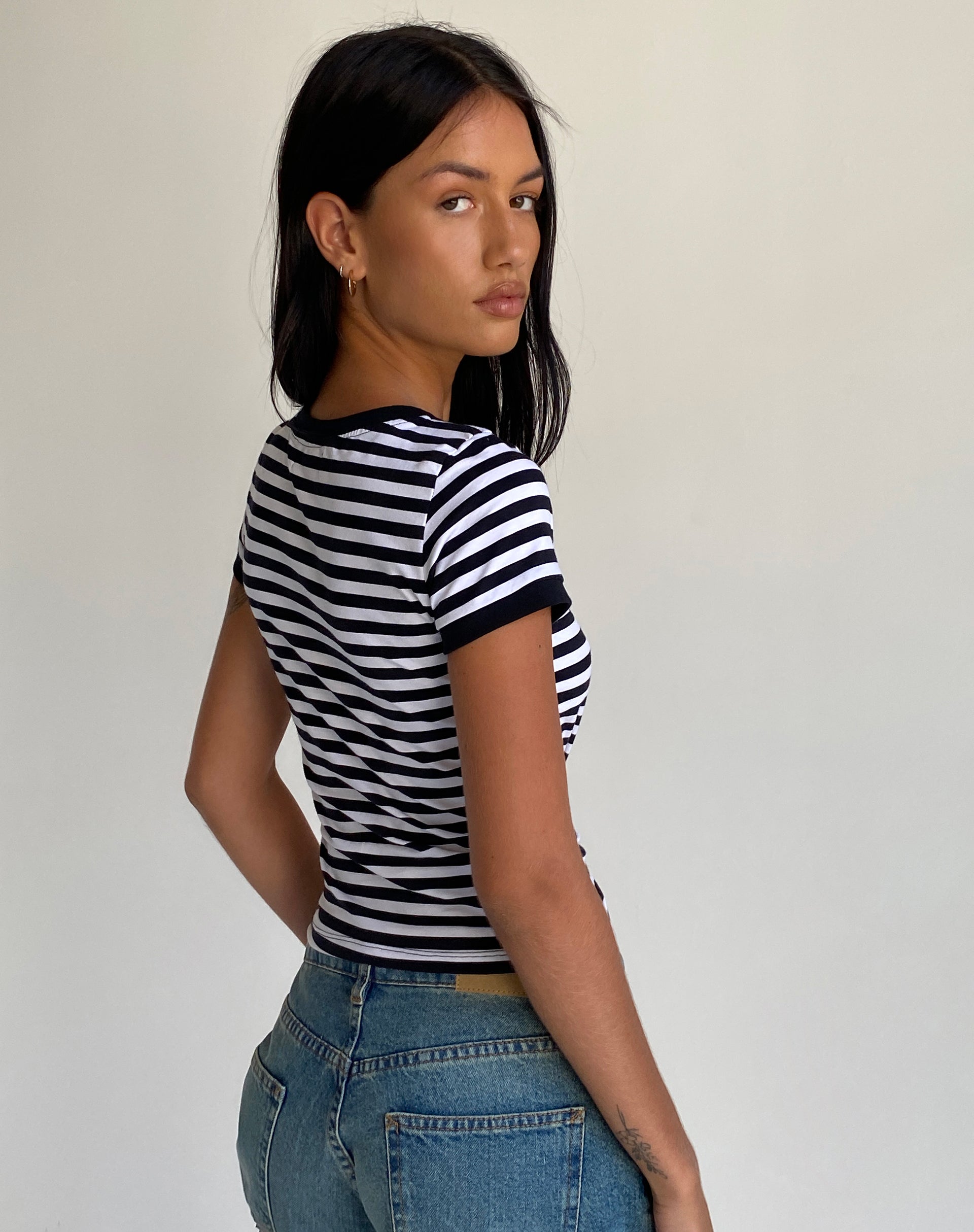 Tee-shirt Sutin à rayures noires et blanches avec broderie M
