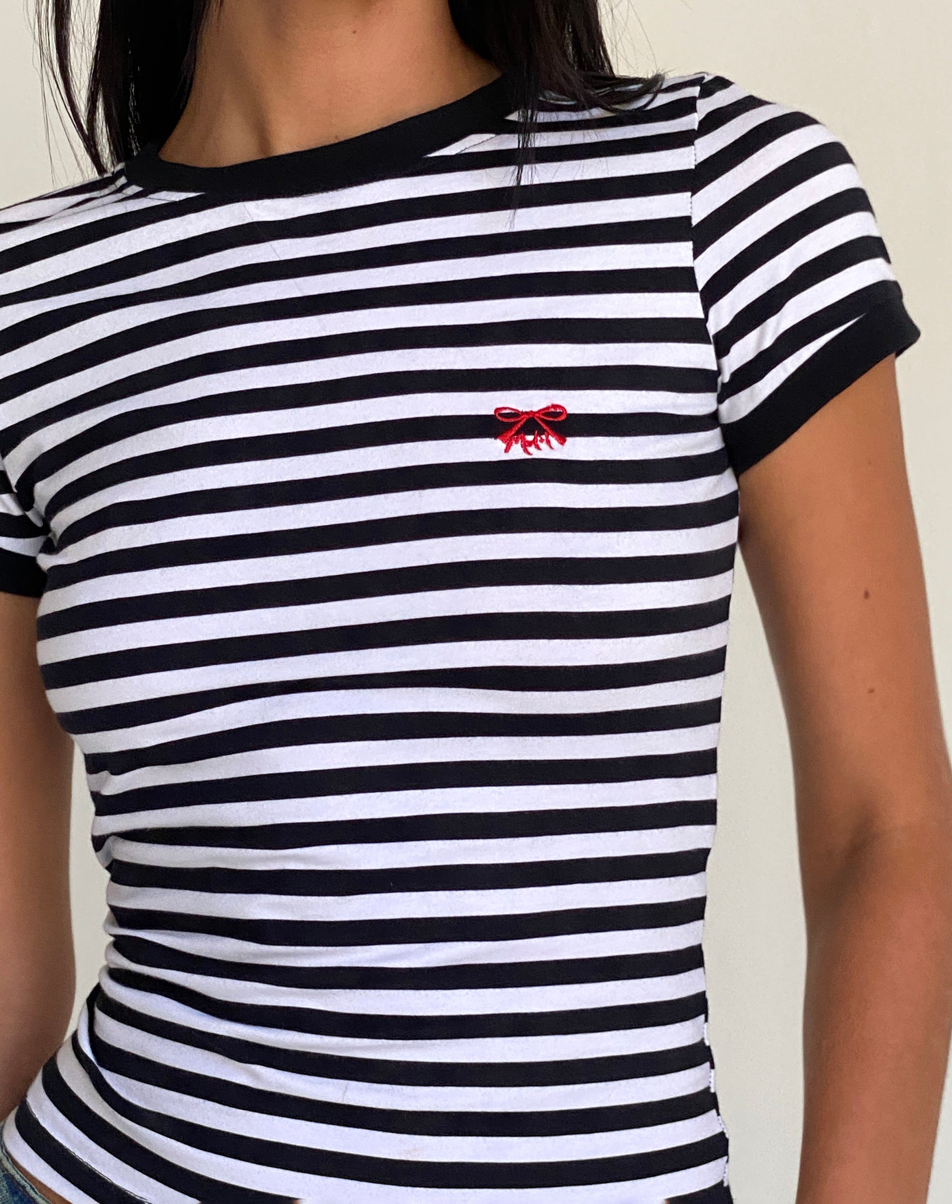 Tee-shirt Sutin à rayures noires et blanches avec broderie M