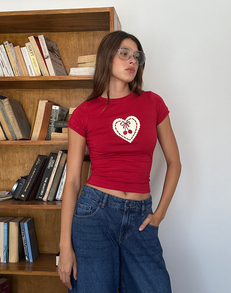 Tee-shirt Sutin Baby en rouge adrénaline avec cœur brodé en forme de cerise