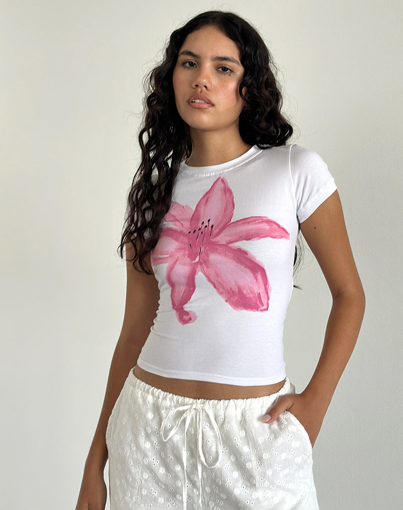 Image de Sutin Tee en blanc avec fleur peinte rose