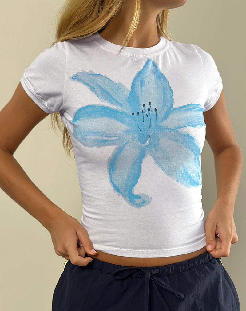 Tee-shirt Sutin en blanc peint fleur bleue