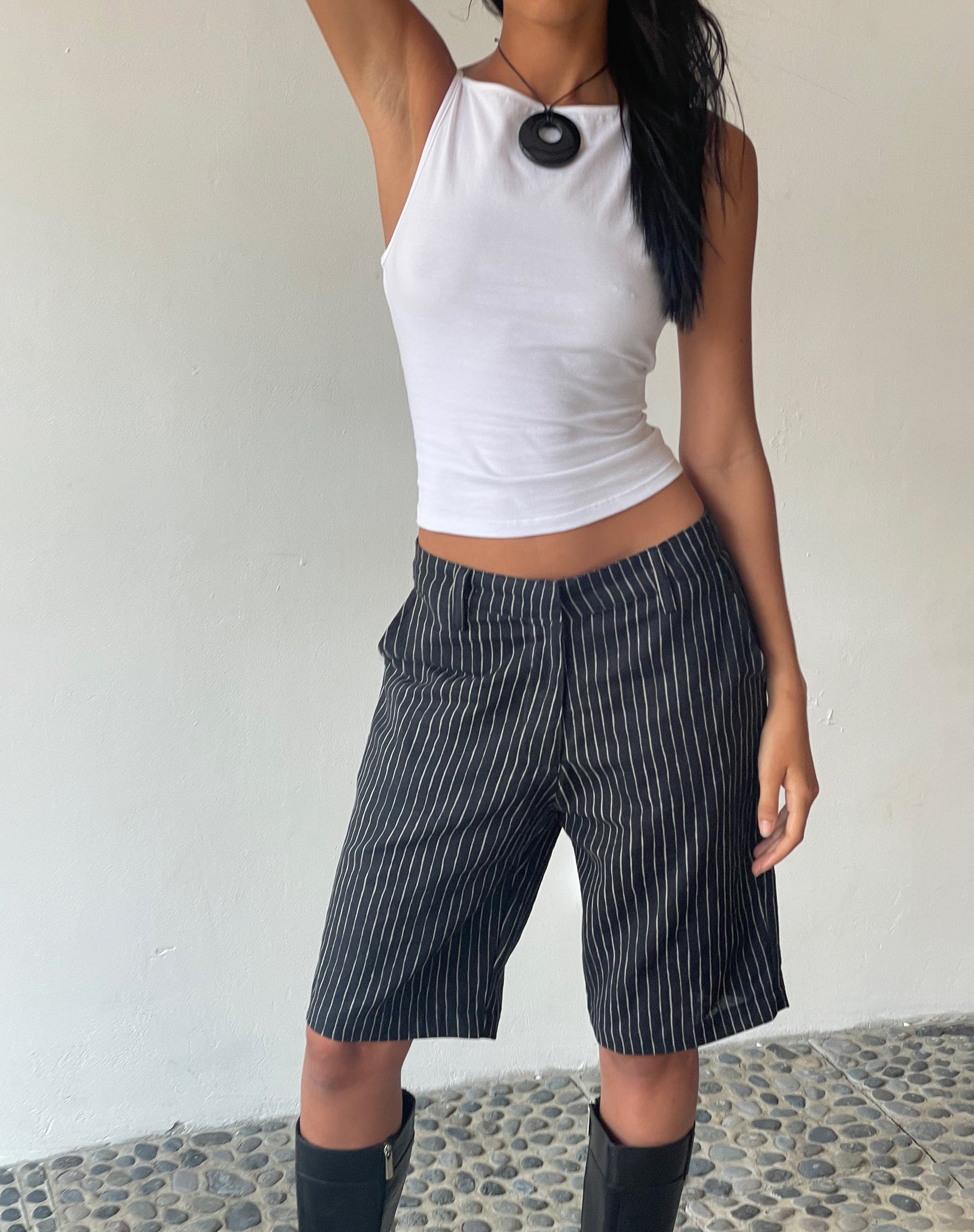 Image de MOTEL X JACQUIE Tabaru Longline Shorts in Sketchy Stripe Black