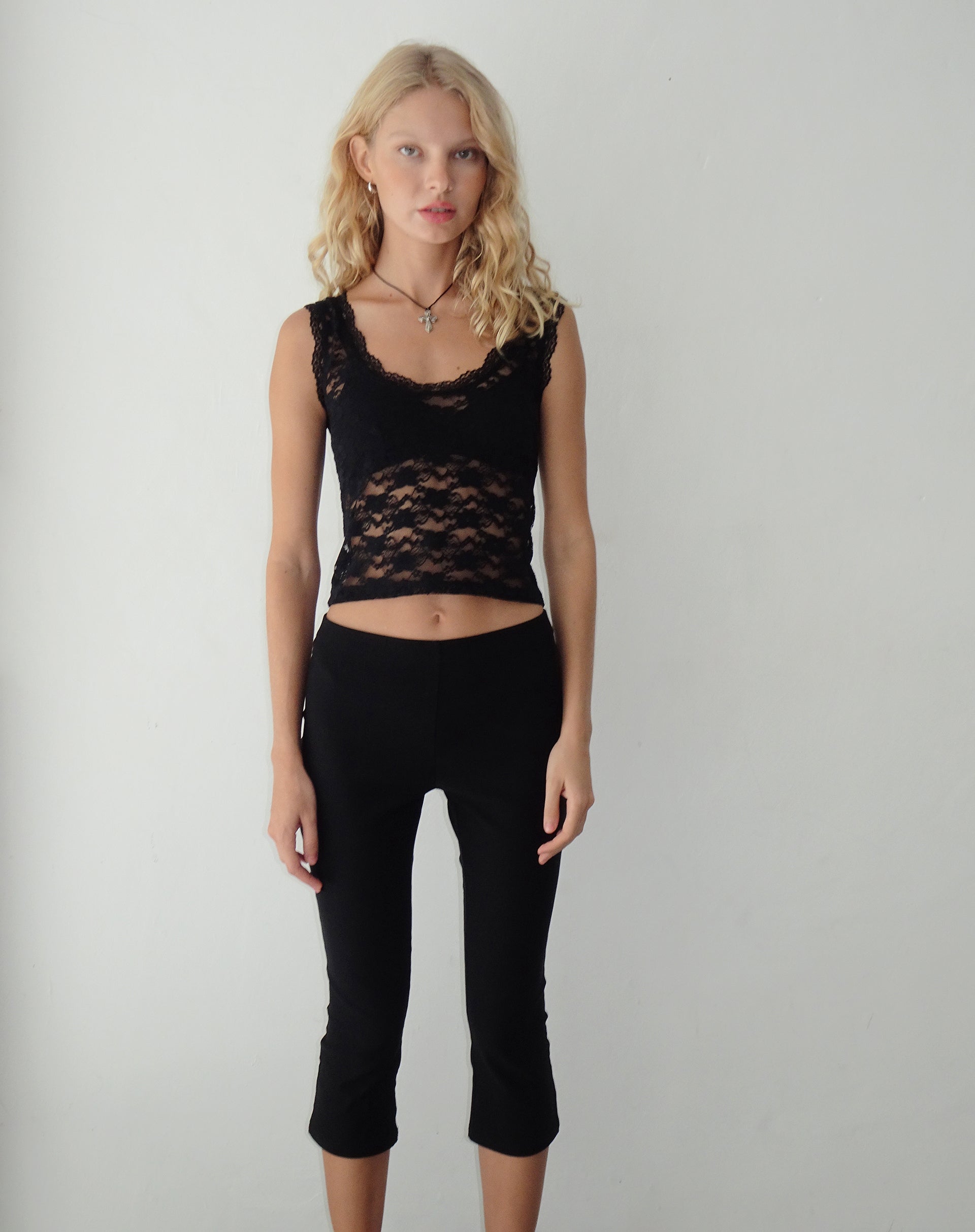 Image de Gilet en dentelle Tahoa en noir