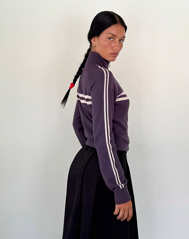 Image de Talisa Sporty Zip Through Jacket In Charcoal with Light Grey Stripes (Veste zippée sportive en anthracite avec des rayures gris clair)