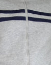 Gris clair avec rayures marines