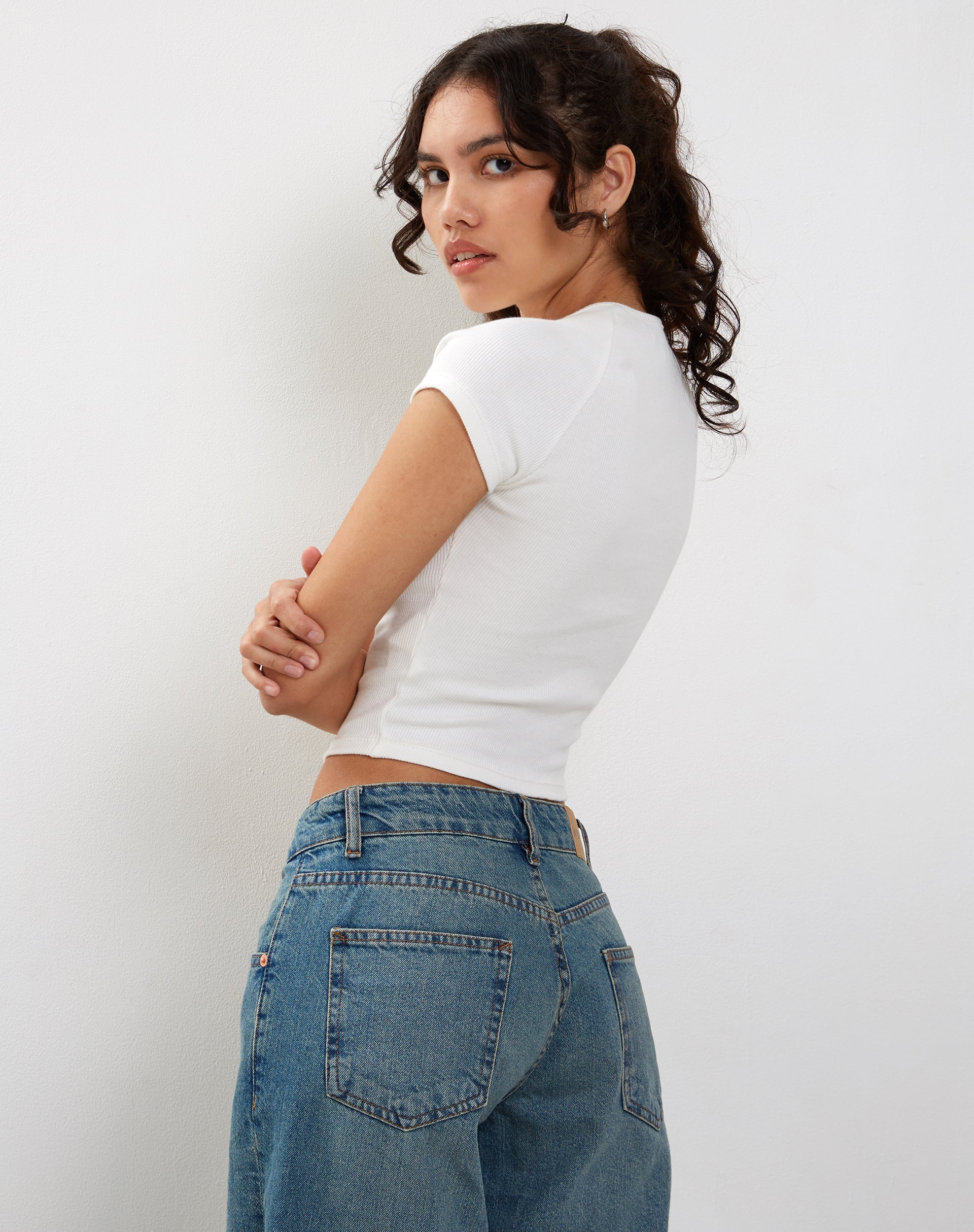 Image de Tasley Ribbed Folded Sleeve Tee in White