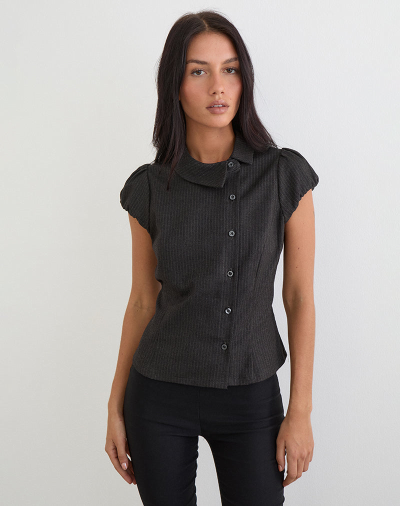 Image de la chemise asymétrique Telese en gris foncé à fines rayures